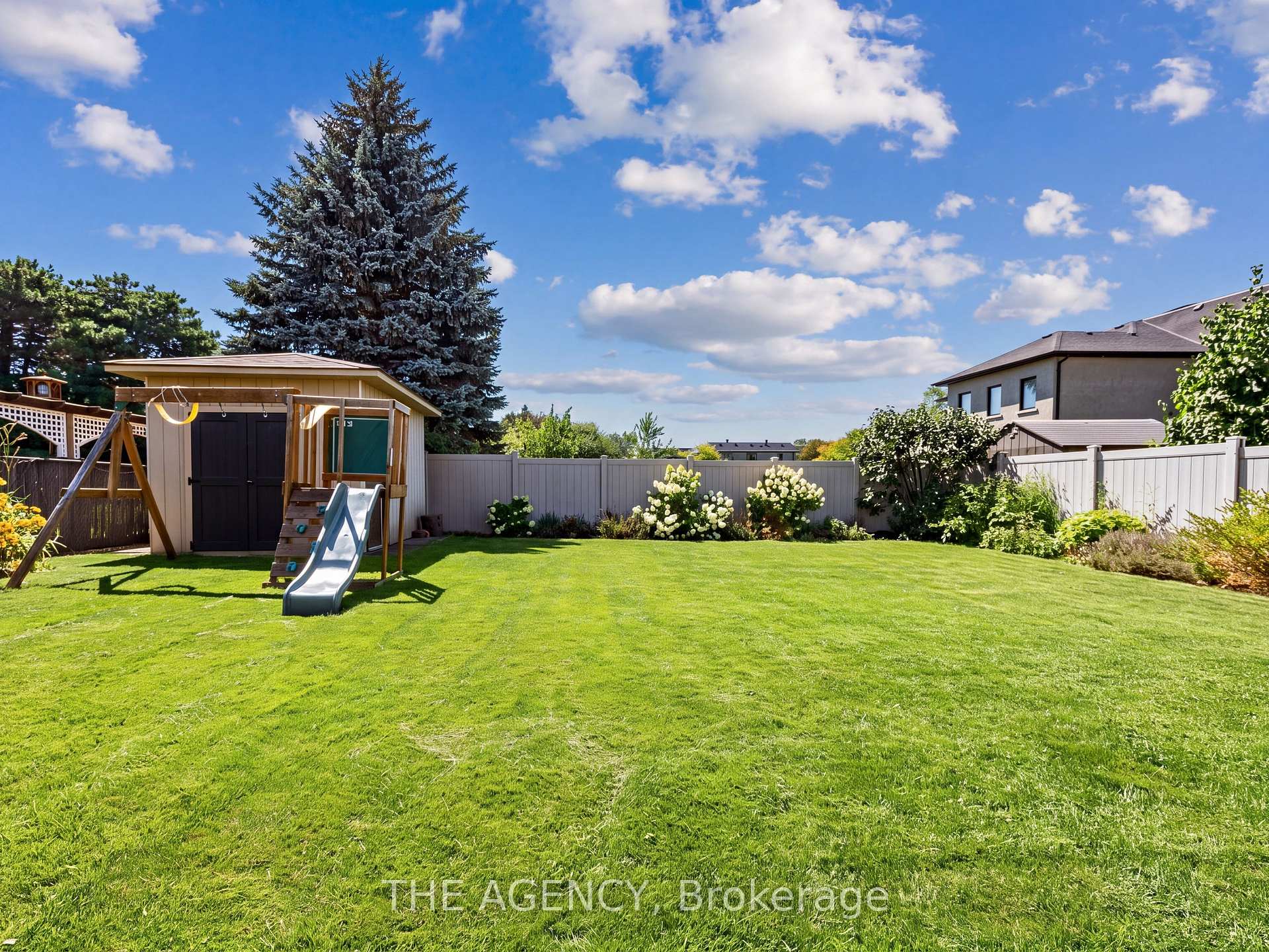 Photo 56 of 597 Oakwood Drive, Pickering, Rosebank — HOMEH