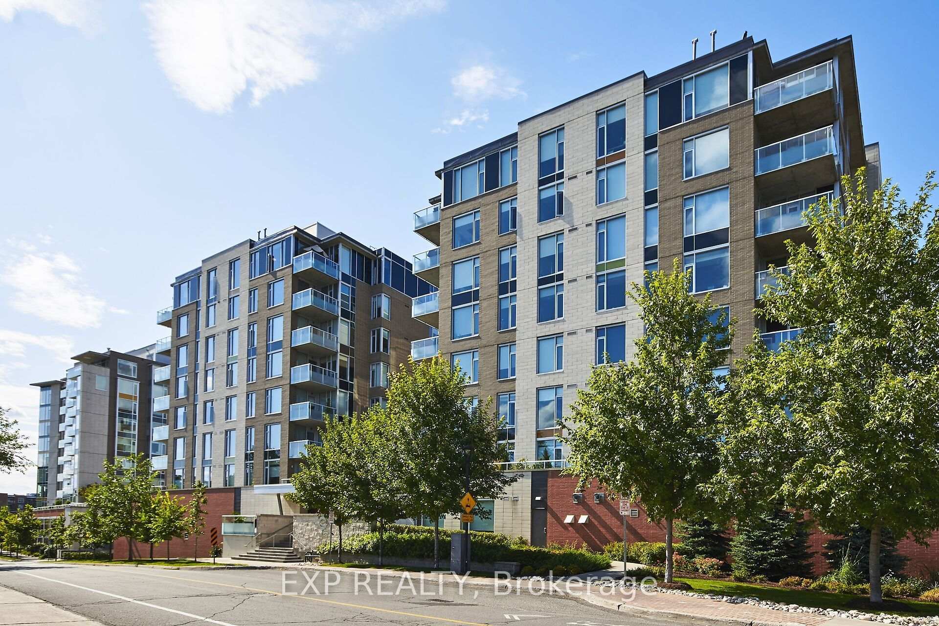 Photo 6 of 575 Byron Avenue, Ottawa, McKellar/Highland — HOMEH
