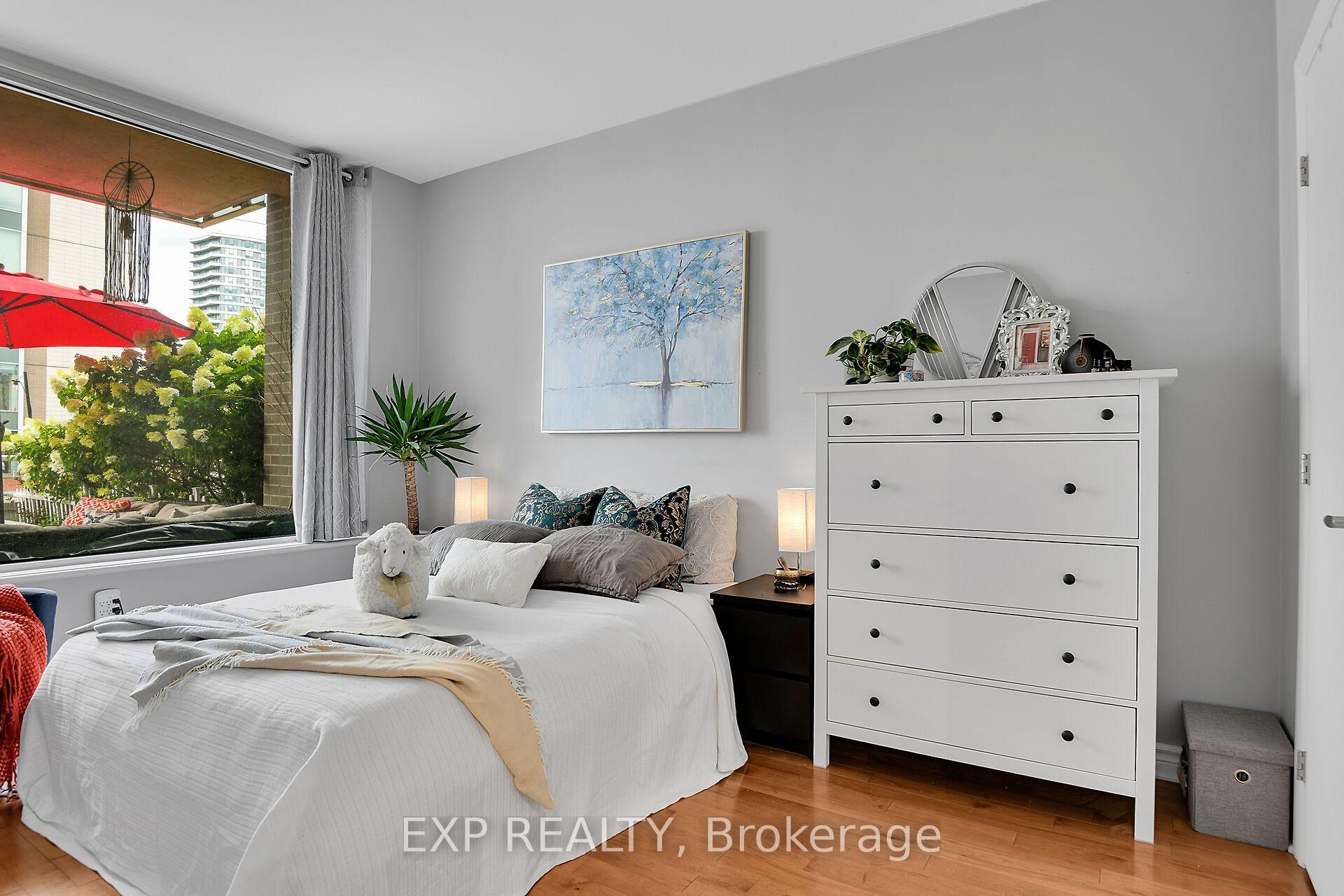 Photo 25 of 575 Byron Avenue, Ottawa, McKellar/Highland — HOMEH