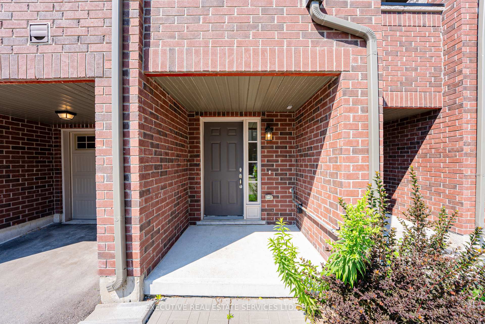 Photo 7 of 2101 Prestonvale Road, Clarington, Courtice — HOMEH