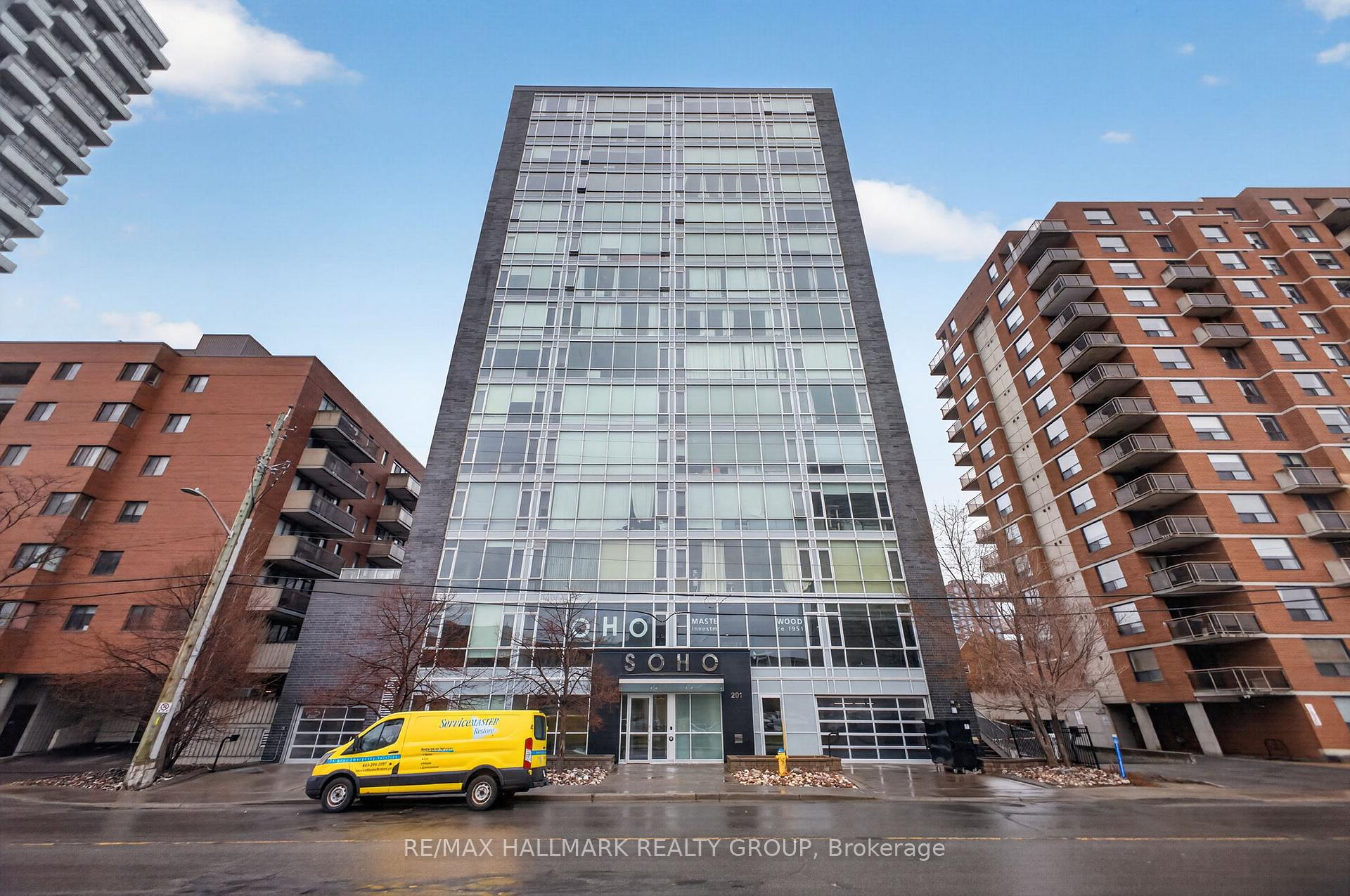 Front of Unit 705, 201 Parkdale Avenue