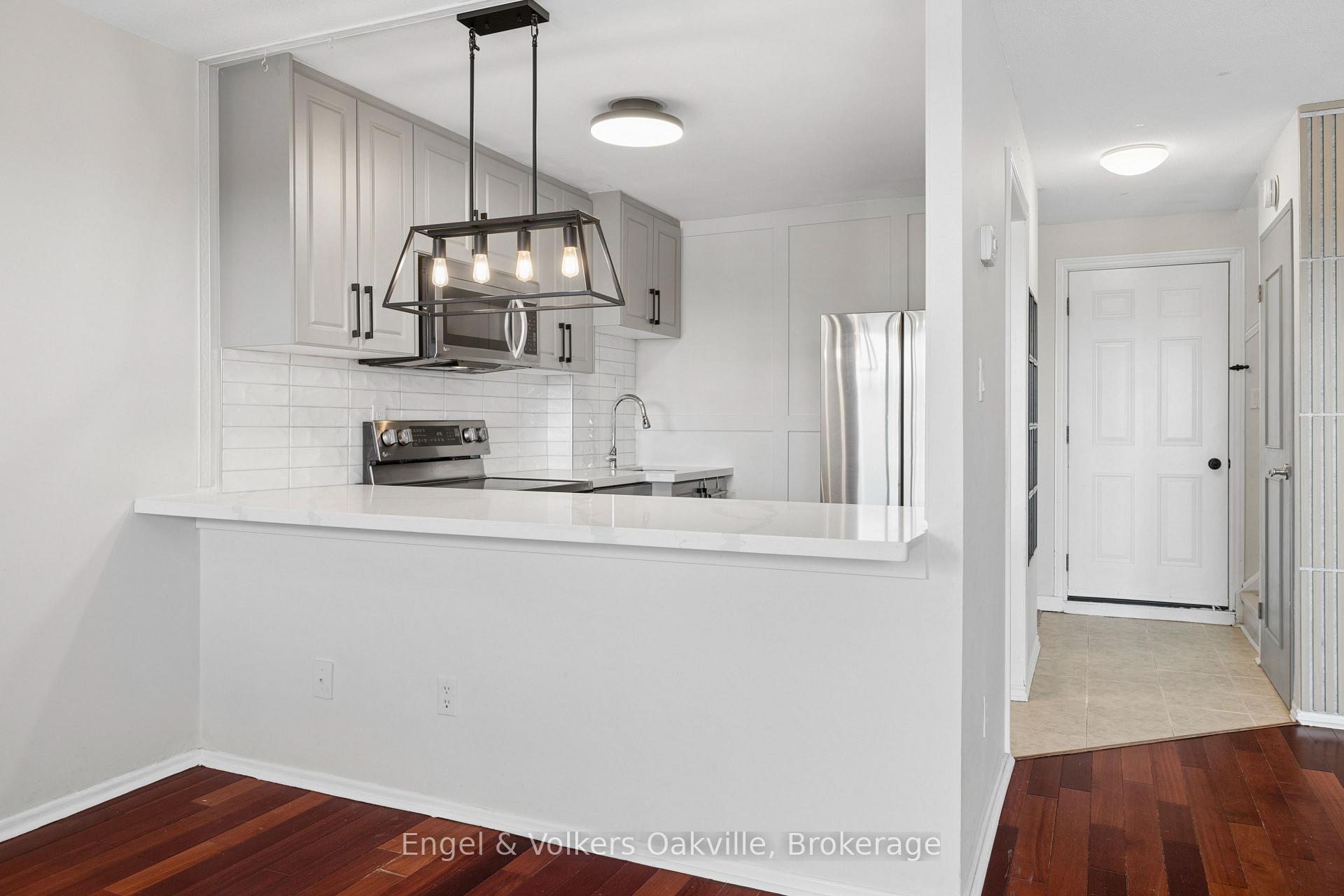 Photo 15 of Unit 184, 1055 Dundas Street E, Mississauga, Applewood — HOMEH