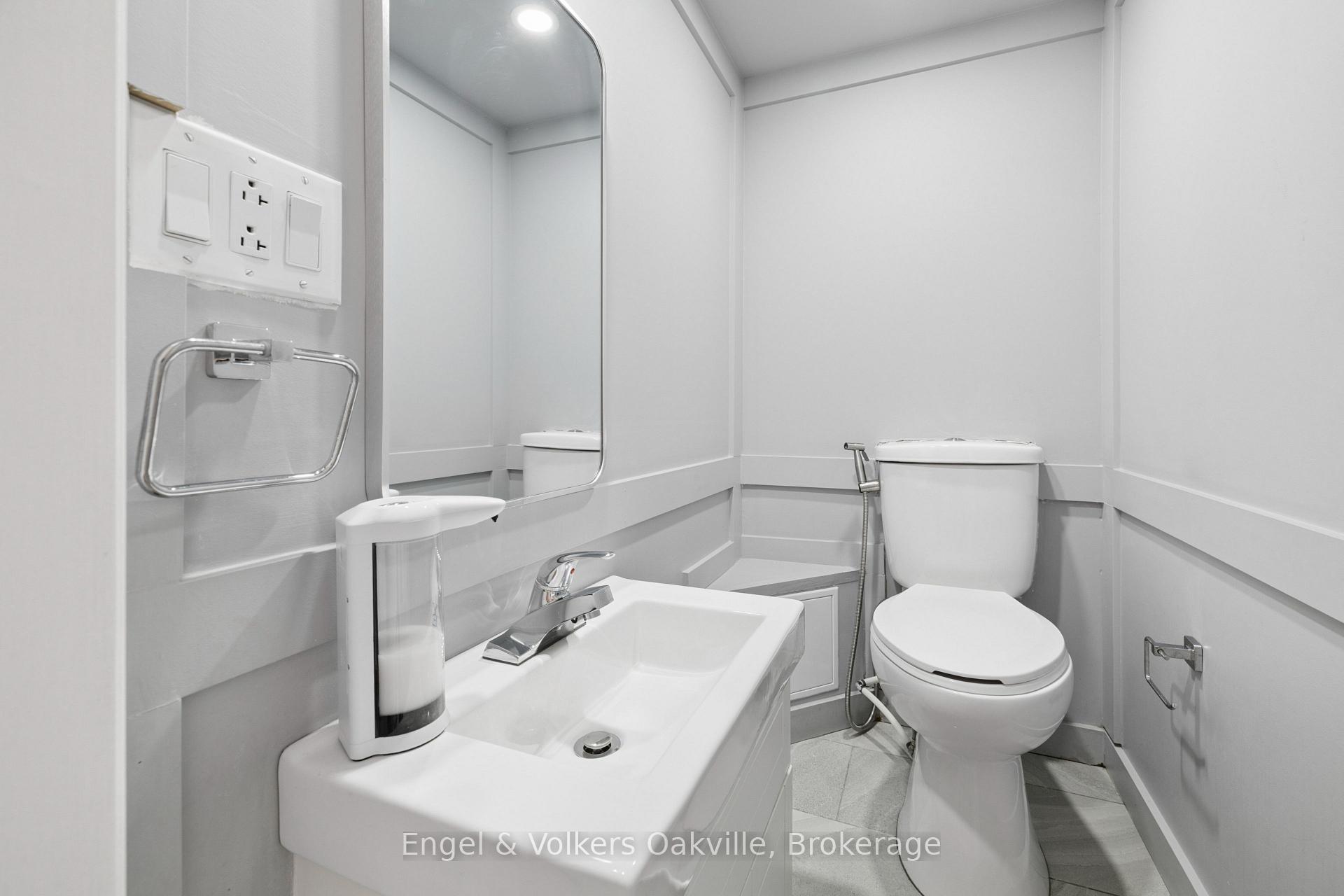 Photo 16 of Unit 184, 1055 Dundas Street E, Mississauga, Applewood — HOMEH