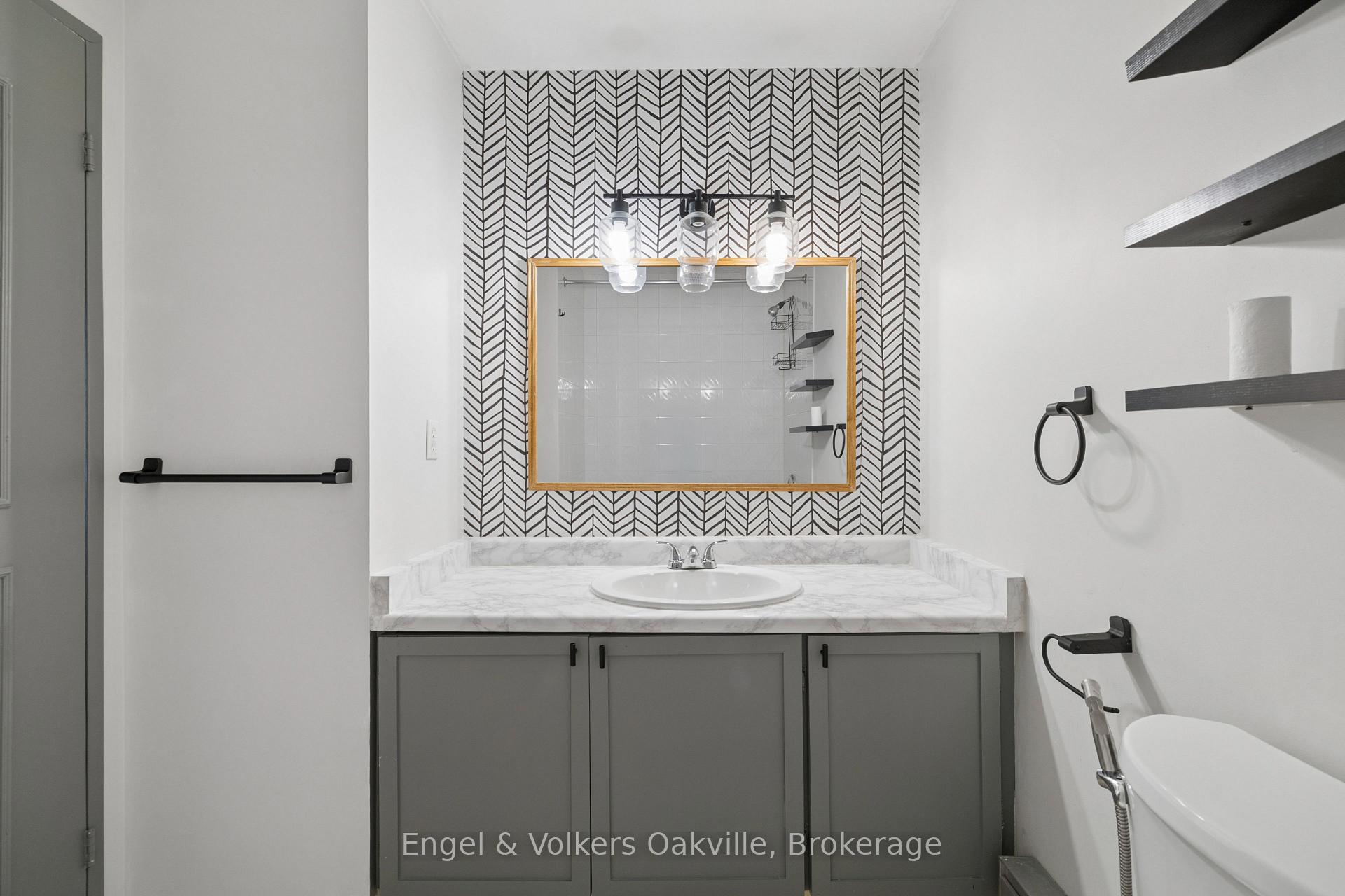 Photo 23 of Unit 184, 1055 Dundas Street E, Mississauga, Applewood — HOMEH
