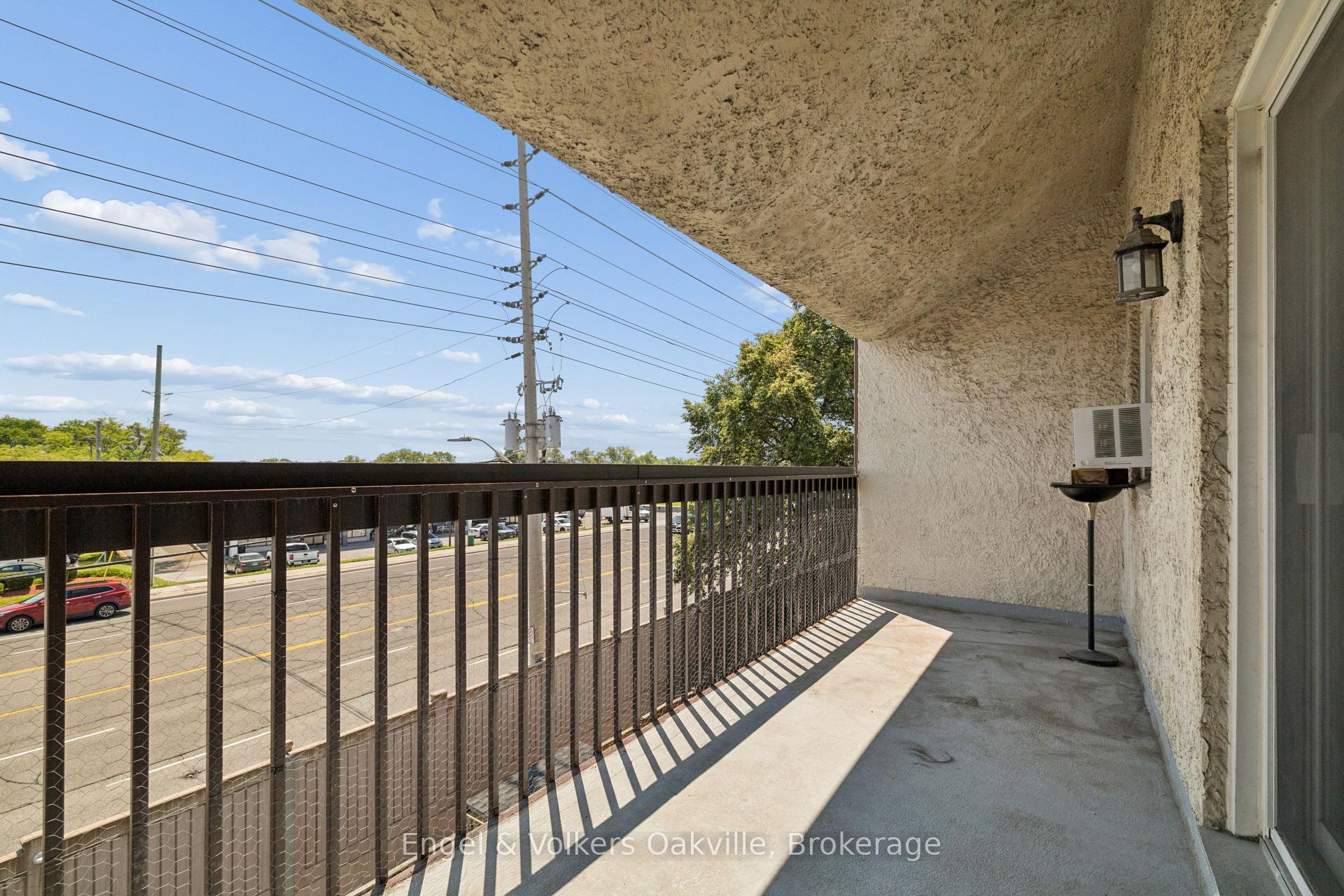 Photo 33 of Unit 184, 1055 Dundas Street E, Mississauga, Applewood — HOMEH