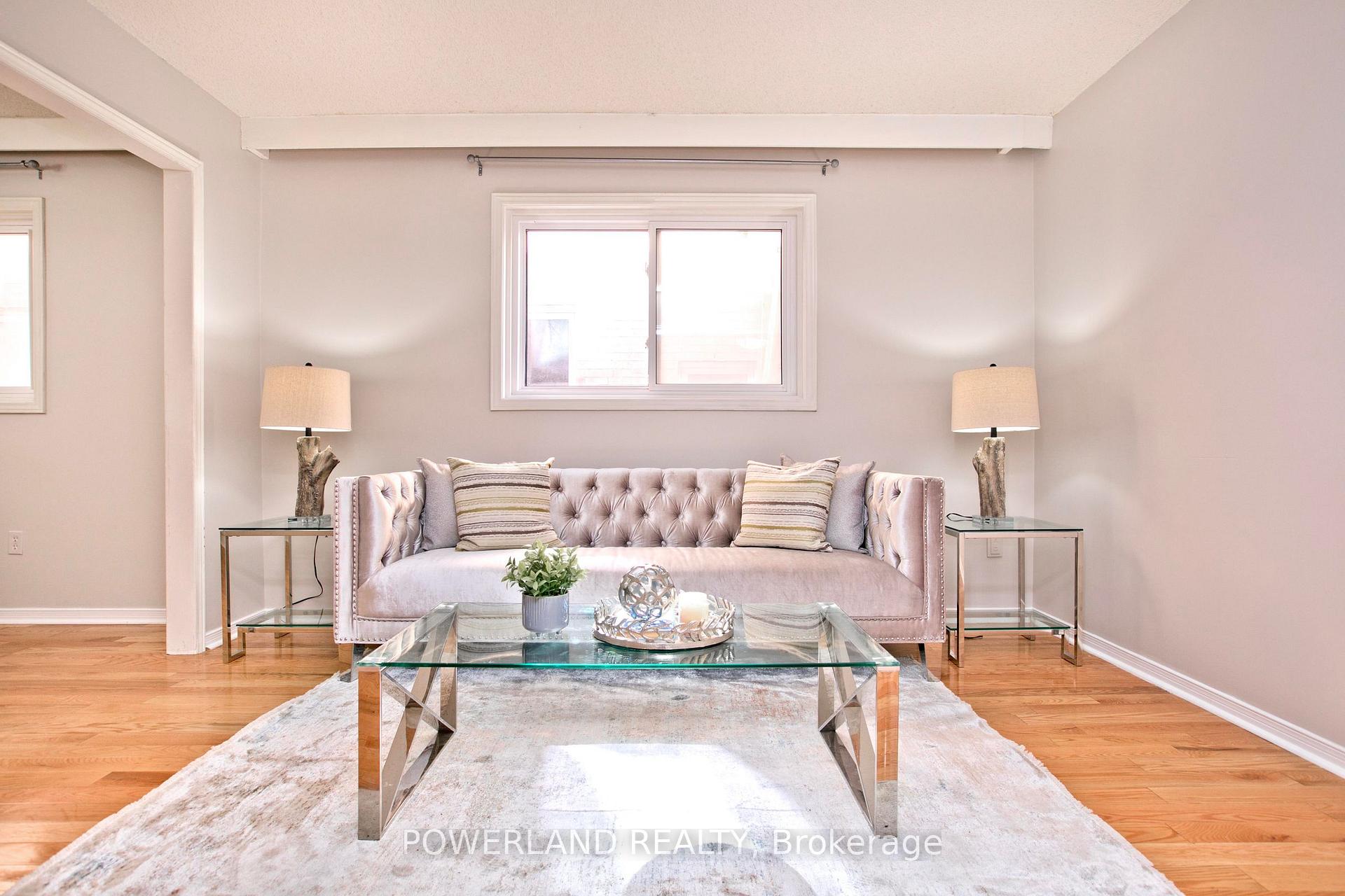 Photo 5 of 2441 Strathmore Crescent, Mississauga, Central Erin Mills — HOMEH