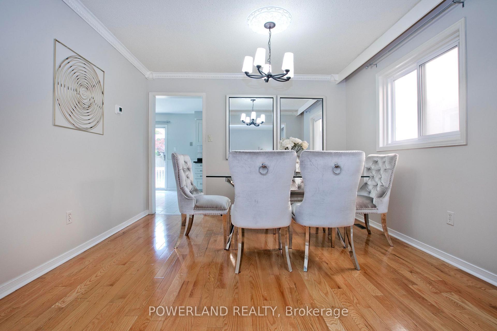 Photo 9 of 2441 Strathmore Crescent, Mississauga, Central Erin Mills — HOMEH