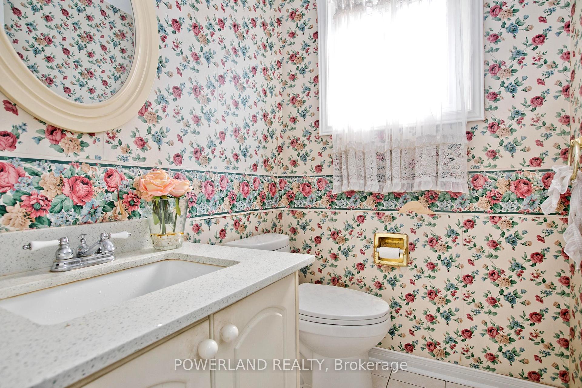 Photo 16 of 2441 Strathmore Crescent, Mississauga, Central Erin Mills — HOMEH