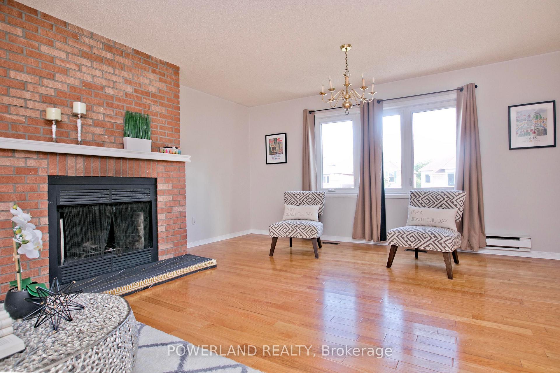 Photo 18 of 2441 Strathmore Crescent, Mississauga, Central Erin Mills — HOMEH