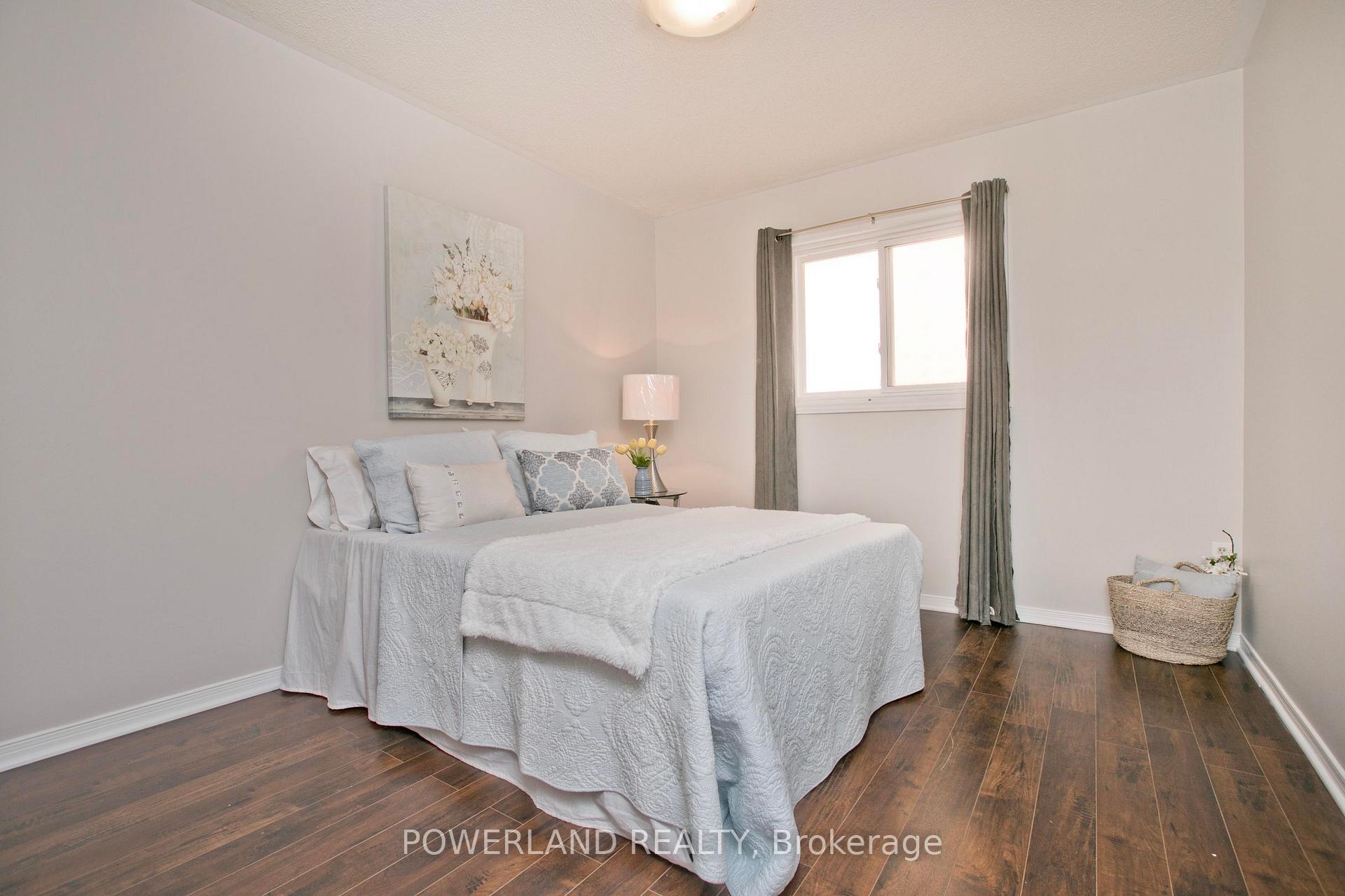 Photo 28 of 2441 Strathmore Crescent, Mississauga, Central Erin Mills — HOMEH