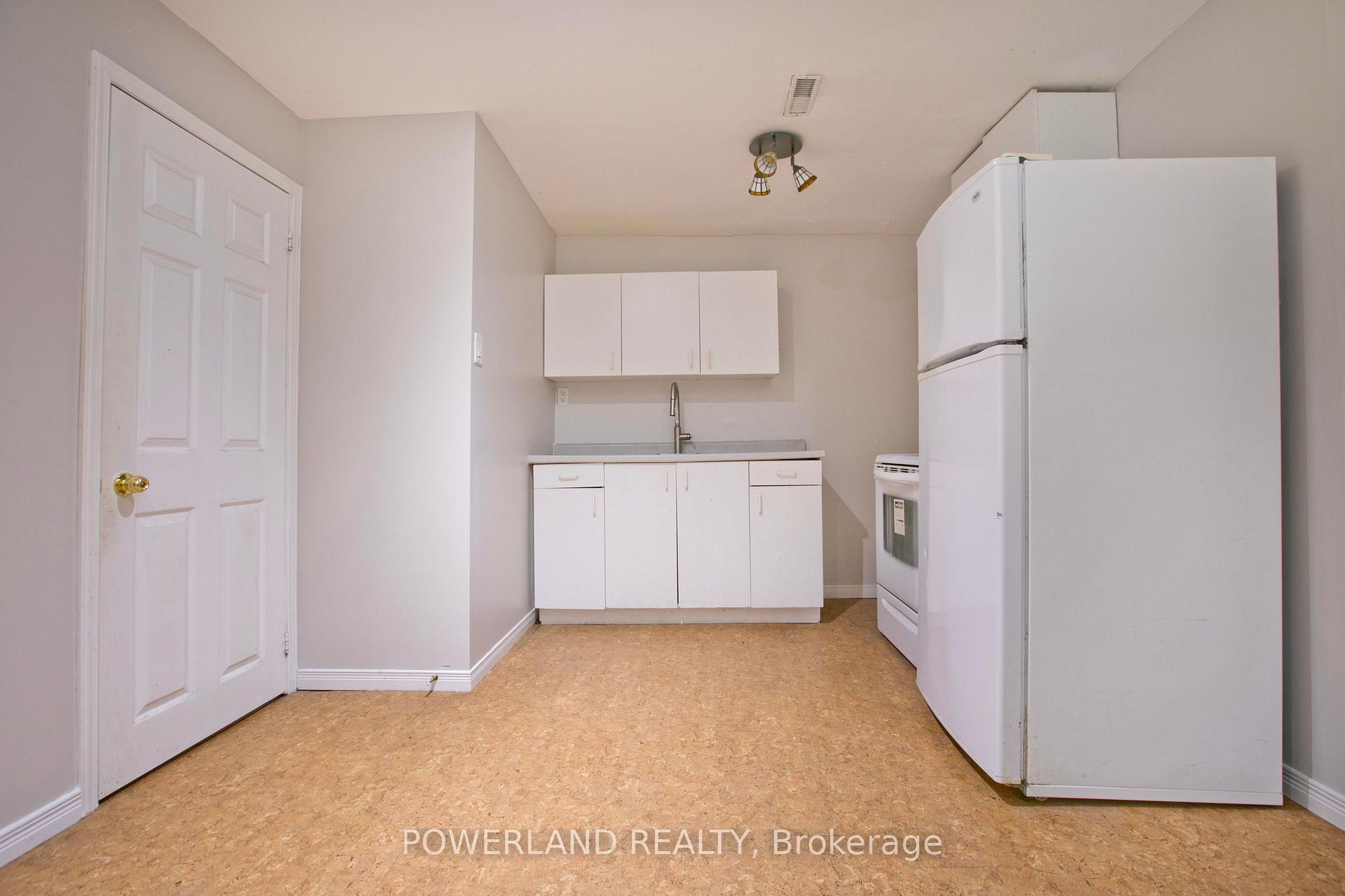 Photo 30 of 2441 Strathmore Crescent, Mississauga, Central Erin Mills — HOMEH