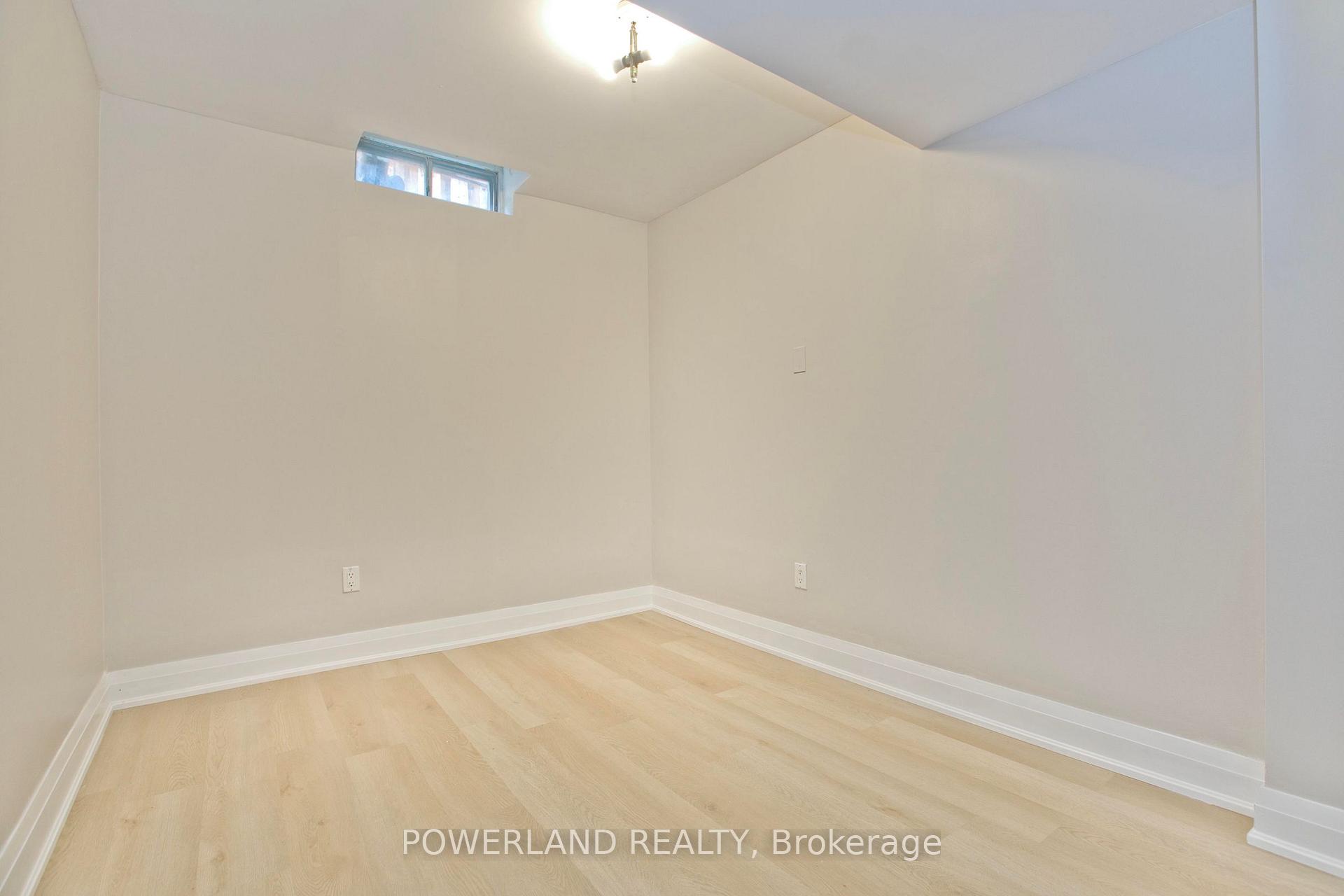 Photo 32 of 2441 Strathmore Crescent, Mississauga, Central Erin Mills — HOMEH