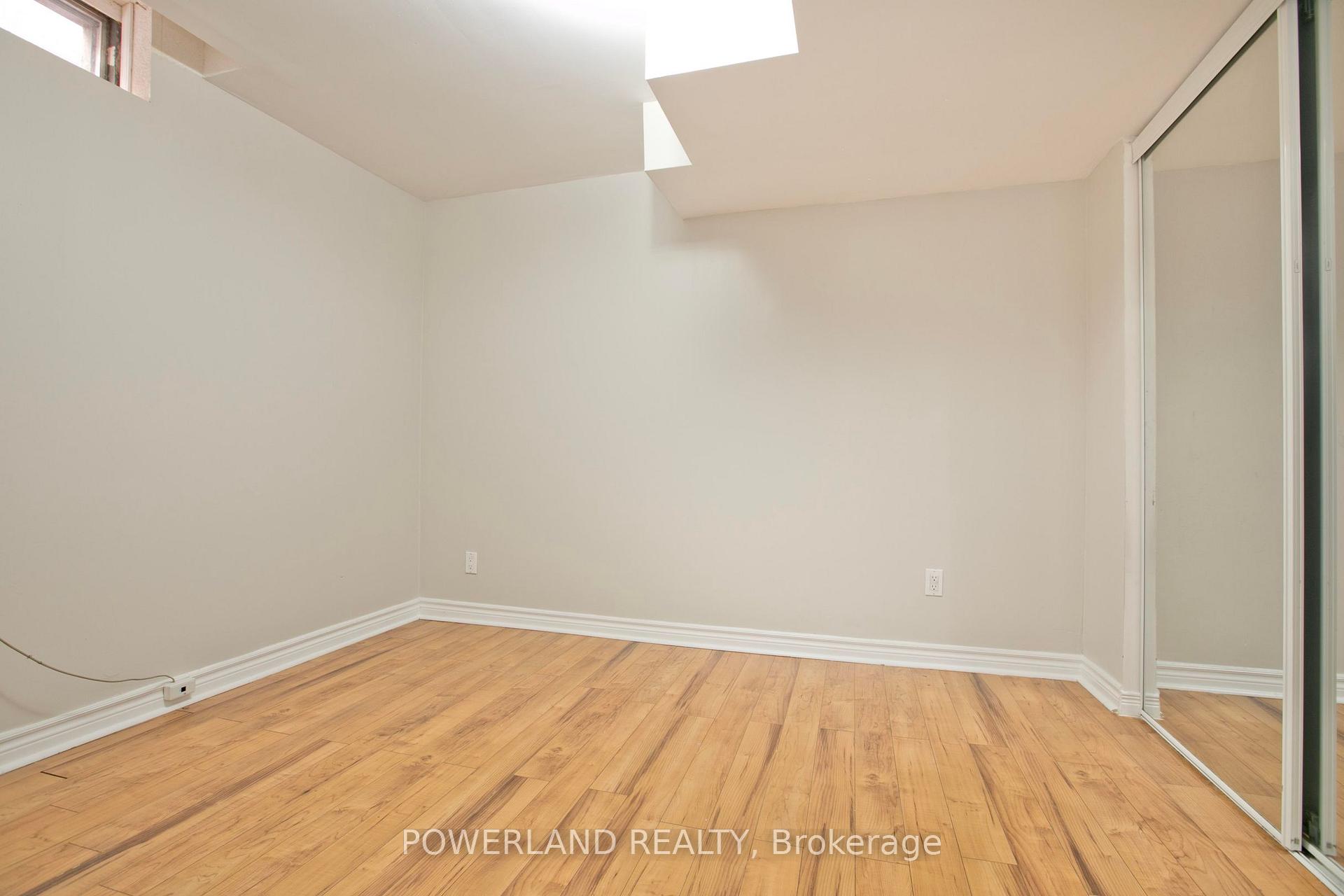 Photo 33 of 2441 Strathmore Crescent, Mississauga, Central Erin Mills — HOMEH