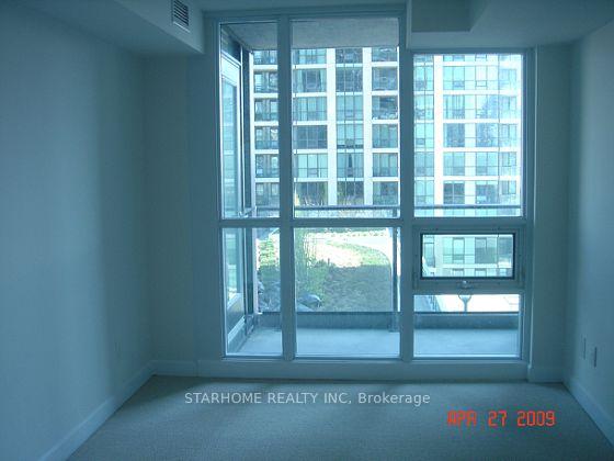 Photo 2 of Unit 706, 18 Harbour Street, Toronto, Waterfront Communities — HOMEH
