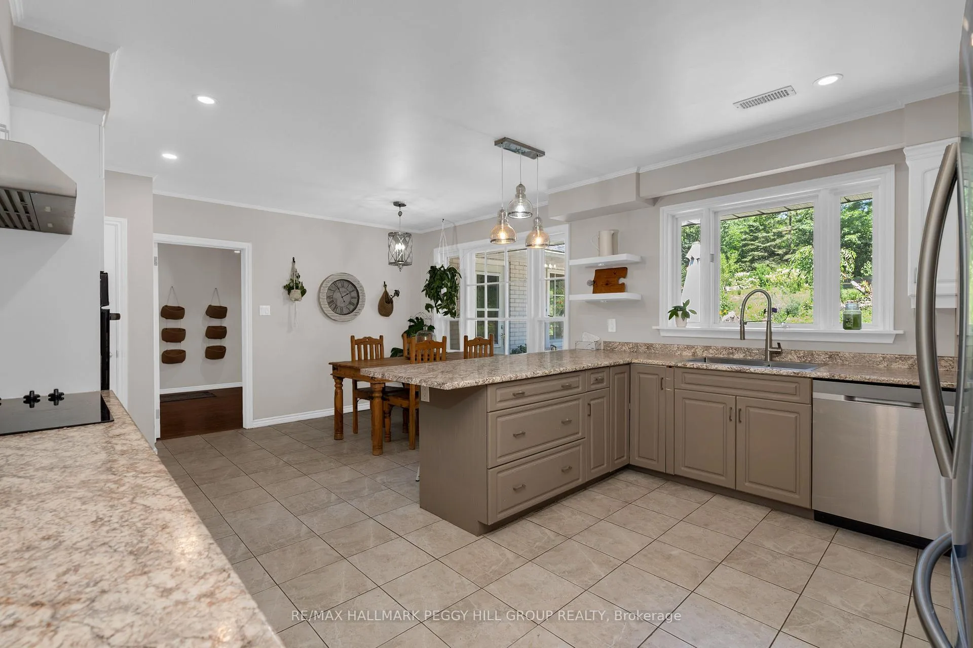 Photo 3 of 1863 Tiny Beaches Road S, Tiny, Rural Tiny — HOMEH