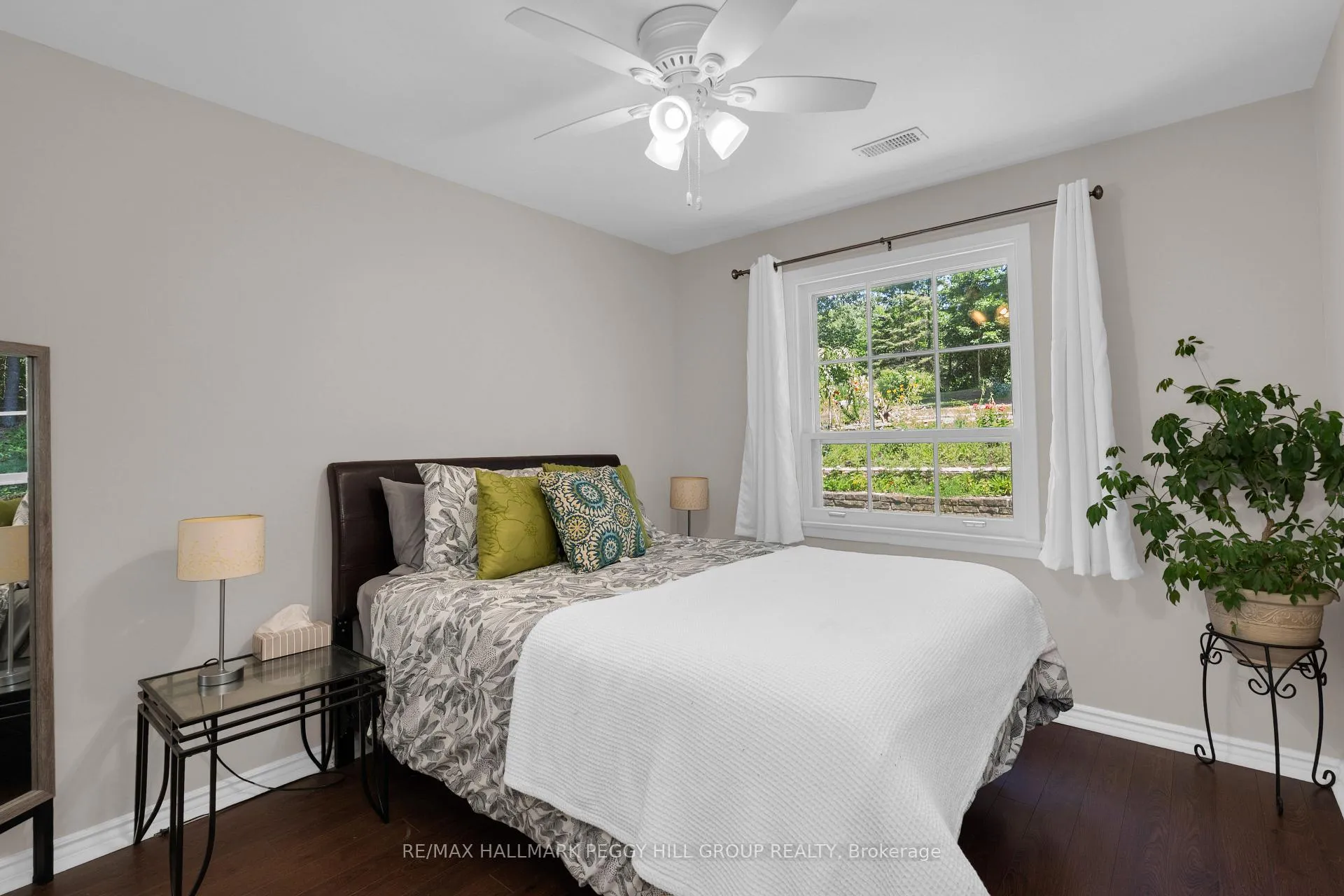 Photo 12 of 1863 Tiny Beaches Road S, Tiny, Rural Tiny — HOMEH