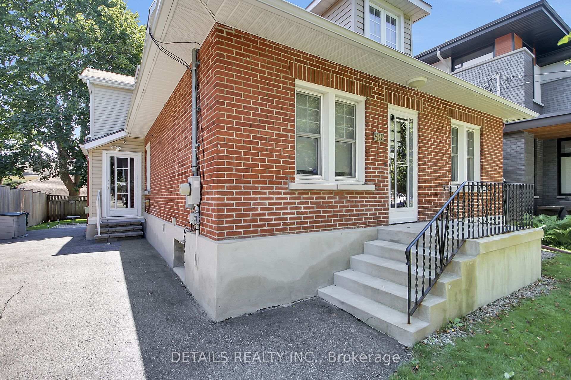 Photo 4 of 88 Helena Street, Ottawa, Ottawa West — HOMEH