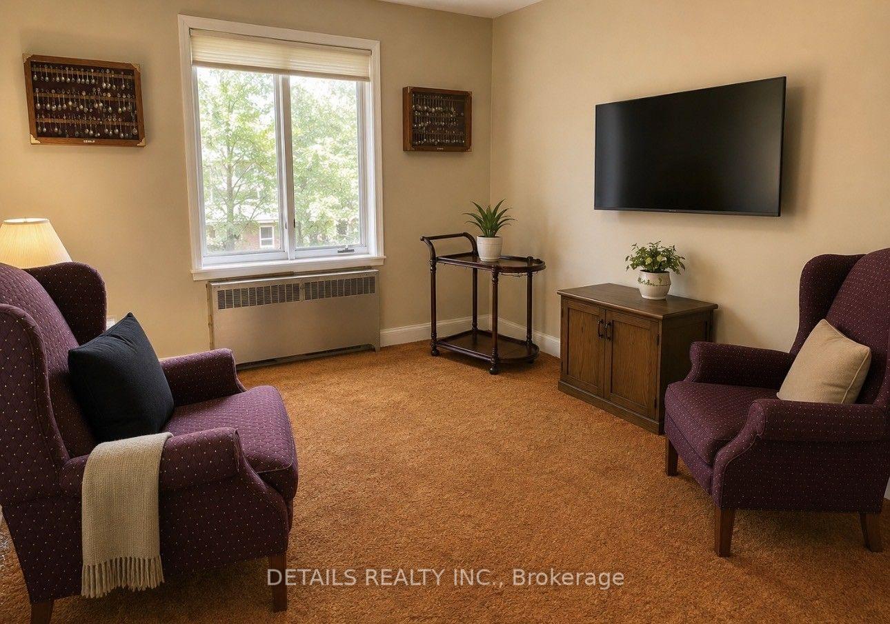 Photo 17 of 88 Helena Street, Ottawa, Ottawa West — HOMEH
