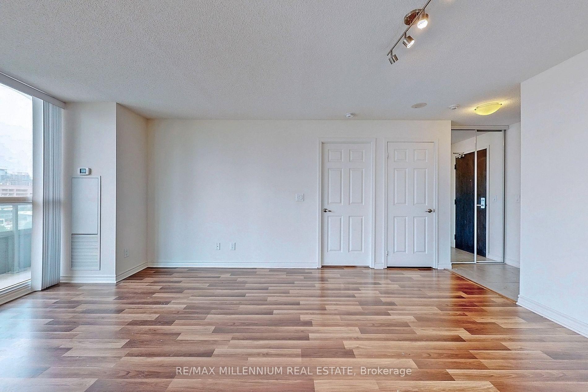 Photo 7 of Unit 1508, 25 Lower Simcoe Street, Toronto, Waterfront Communities — HOMEH