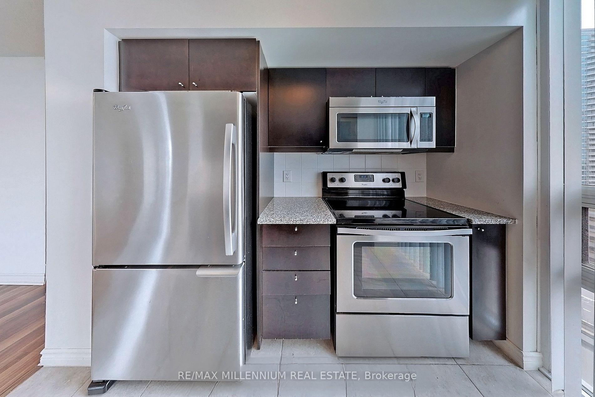 Photo 16 of Unit 1508, 25 Lower Simcoe Street, Toronto, Waterfront Communities — HOMEH