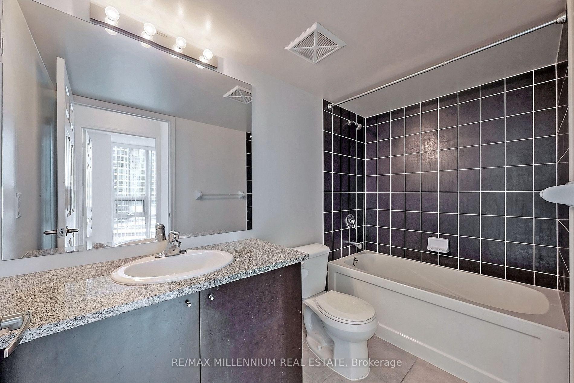 Photo 29 of Unit 1508, 25 Lower Simcoe Street, Toronto, Waterfront Communities — HOMEH