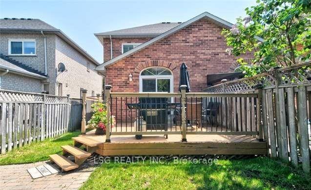 Photo 22 of 20 Hollidge Boulevard, Aurora, Bayview Wellington — HOMEH