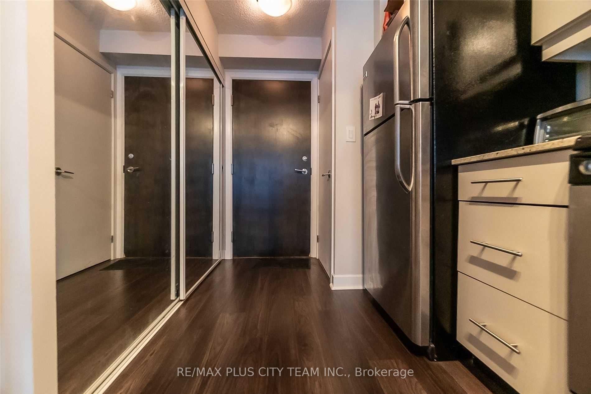 Photo 2 of Unit 602, 33 Bay Street, Toronto, Waterfront Communities — HOMEH