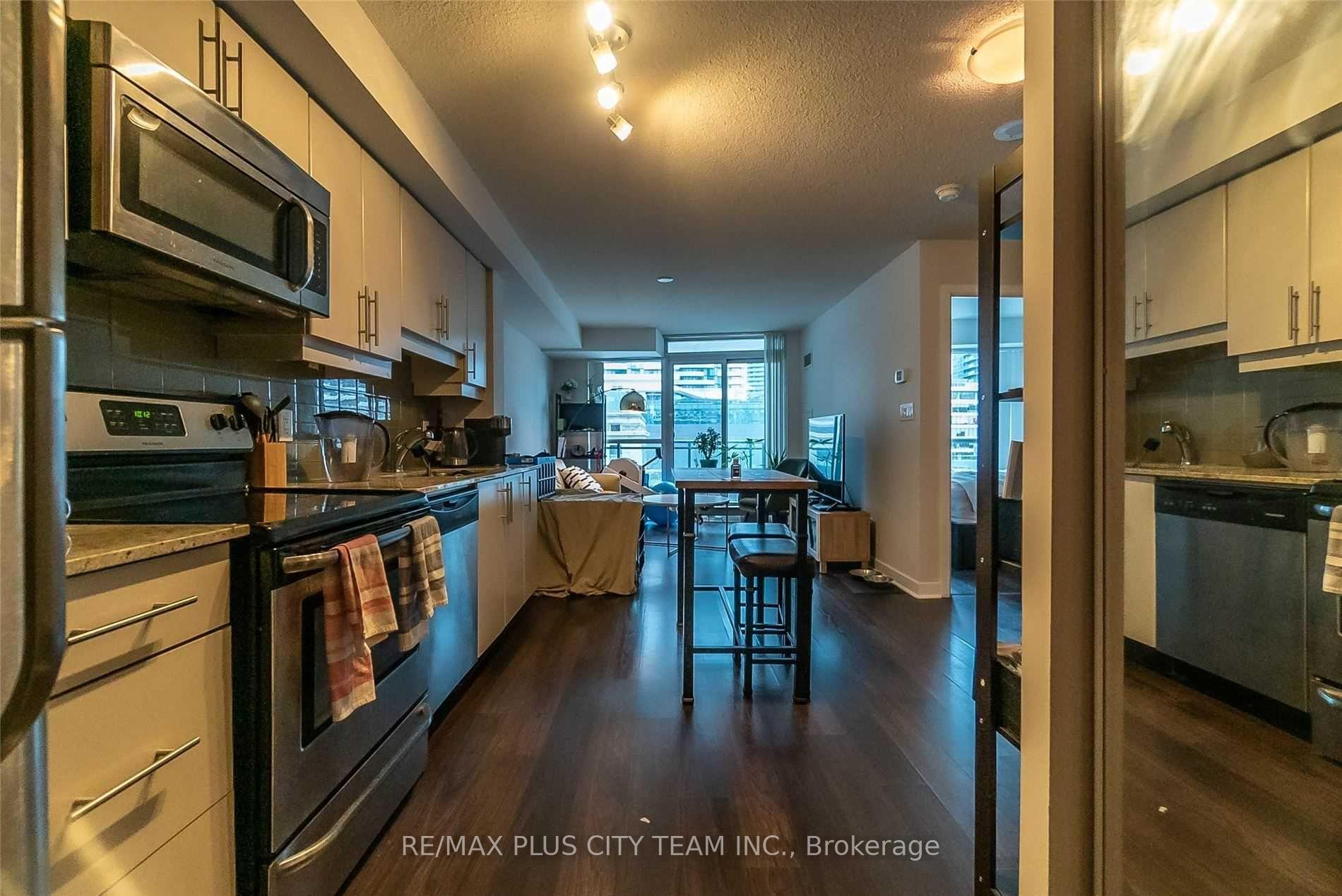 Photo 7 of Unit 602, 33 Bay Street, Toronto, Waterfront Communities — HOMEH