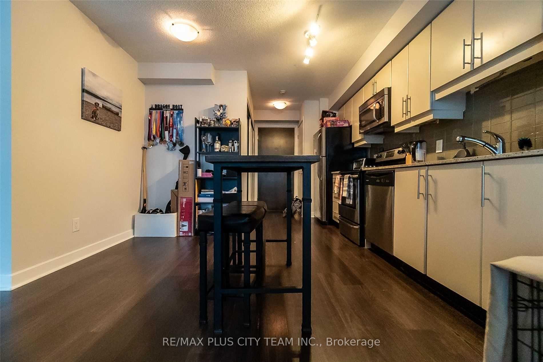 Photo 8 of Unit 602, 33 Bay Street, Toronto, Waterfront Communities — HOMEH