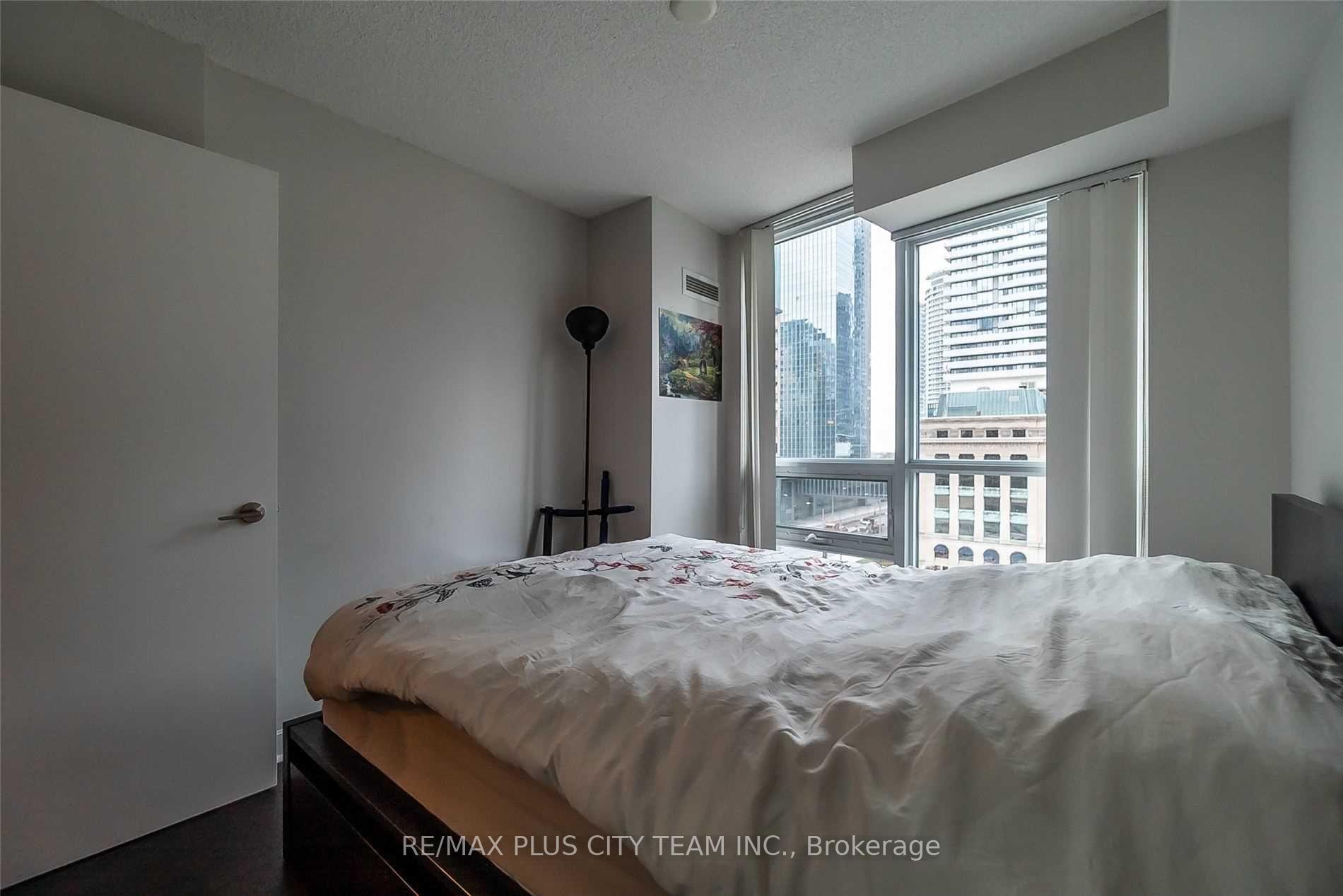 Photo 9 of Unit 602, 33 Bay Street, Toronto, Waterfront Communities — HOMEH