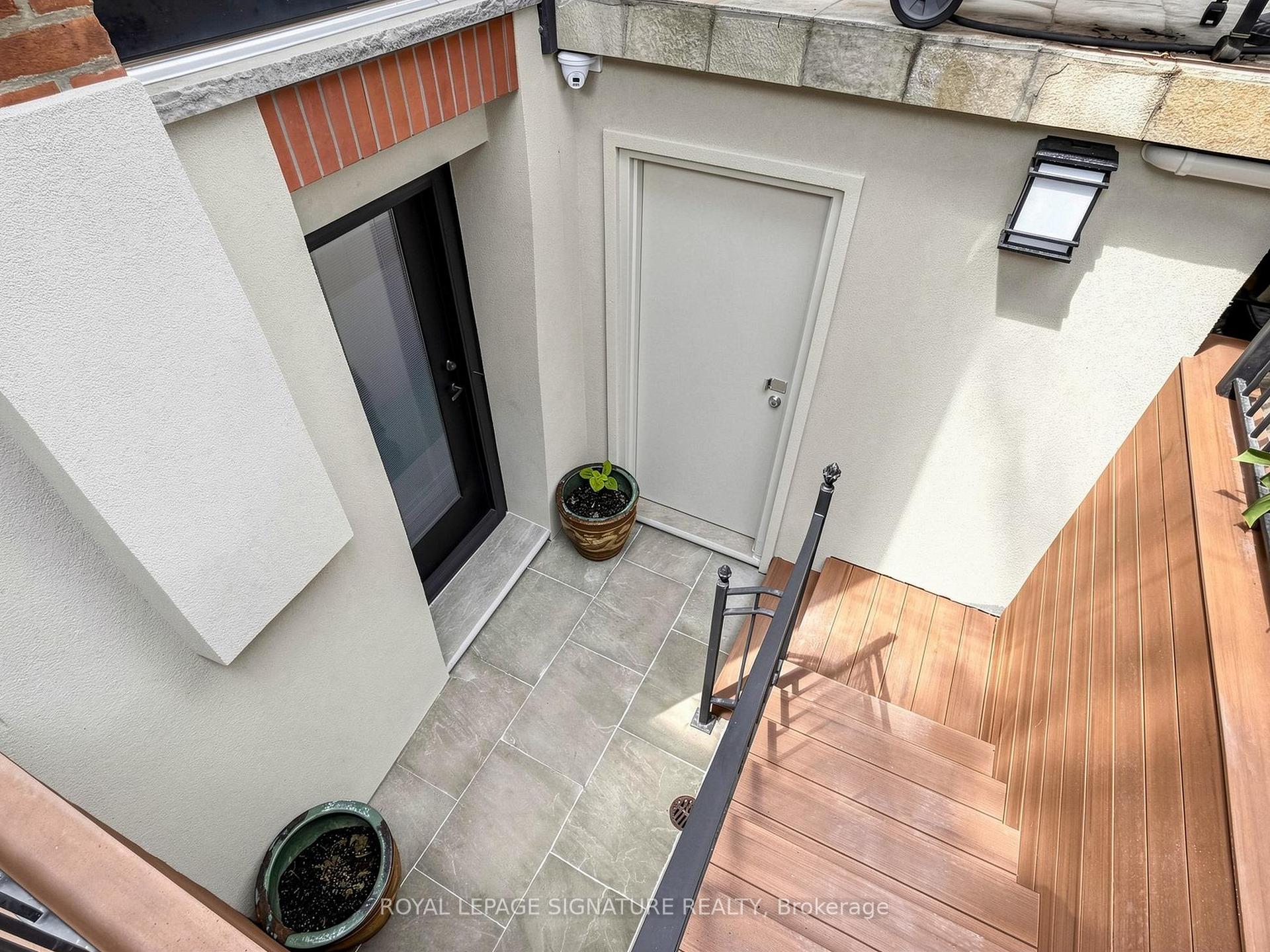 Photo 4 of Unit Lower, 75 Brunswick Avenue, Toronto, University — HOMEH
