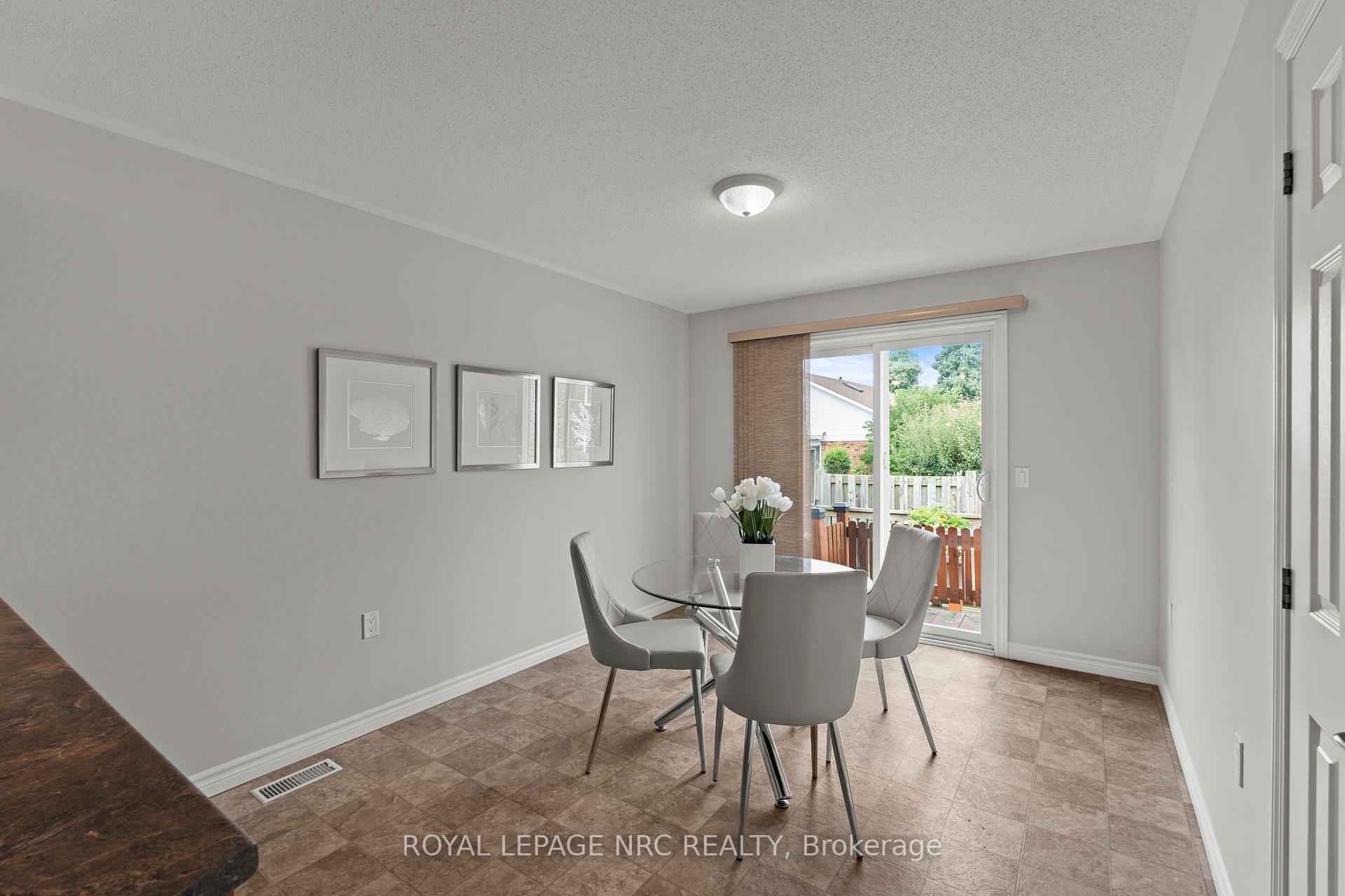 Photo 13 of 3988 Sunset Lane, Lincoln, Lincoln-Jordan/Vineland — HOMEH