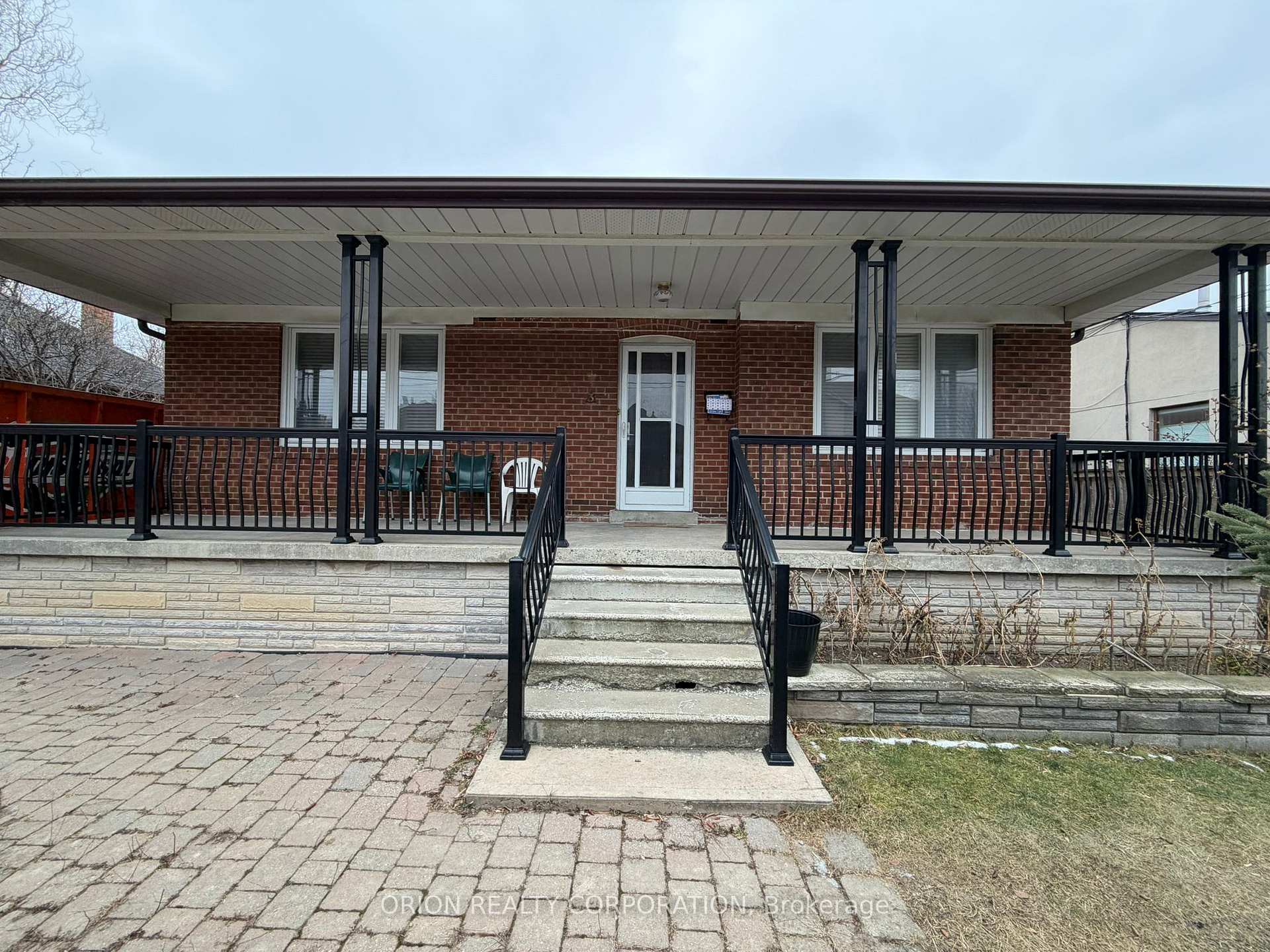 Photo 1 of 3 Romar Crescent, North York, Yorkdale-Glen Park — HOMEH