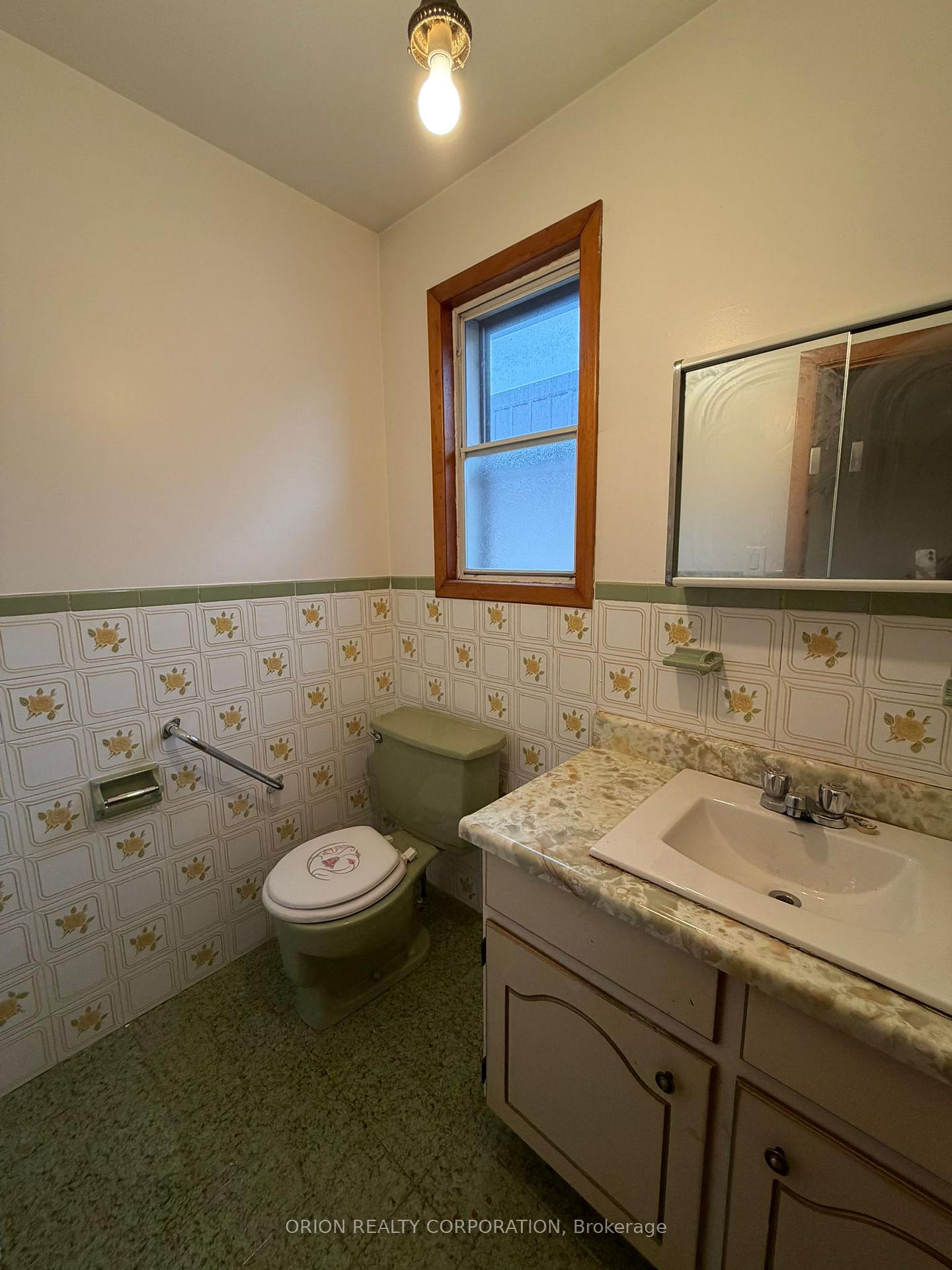 Photo 25 of 3 Romar Crescent, North York, Yorkdale-Glen Park — HOMEH