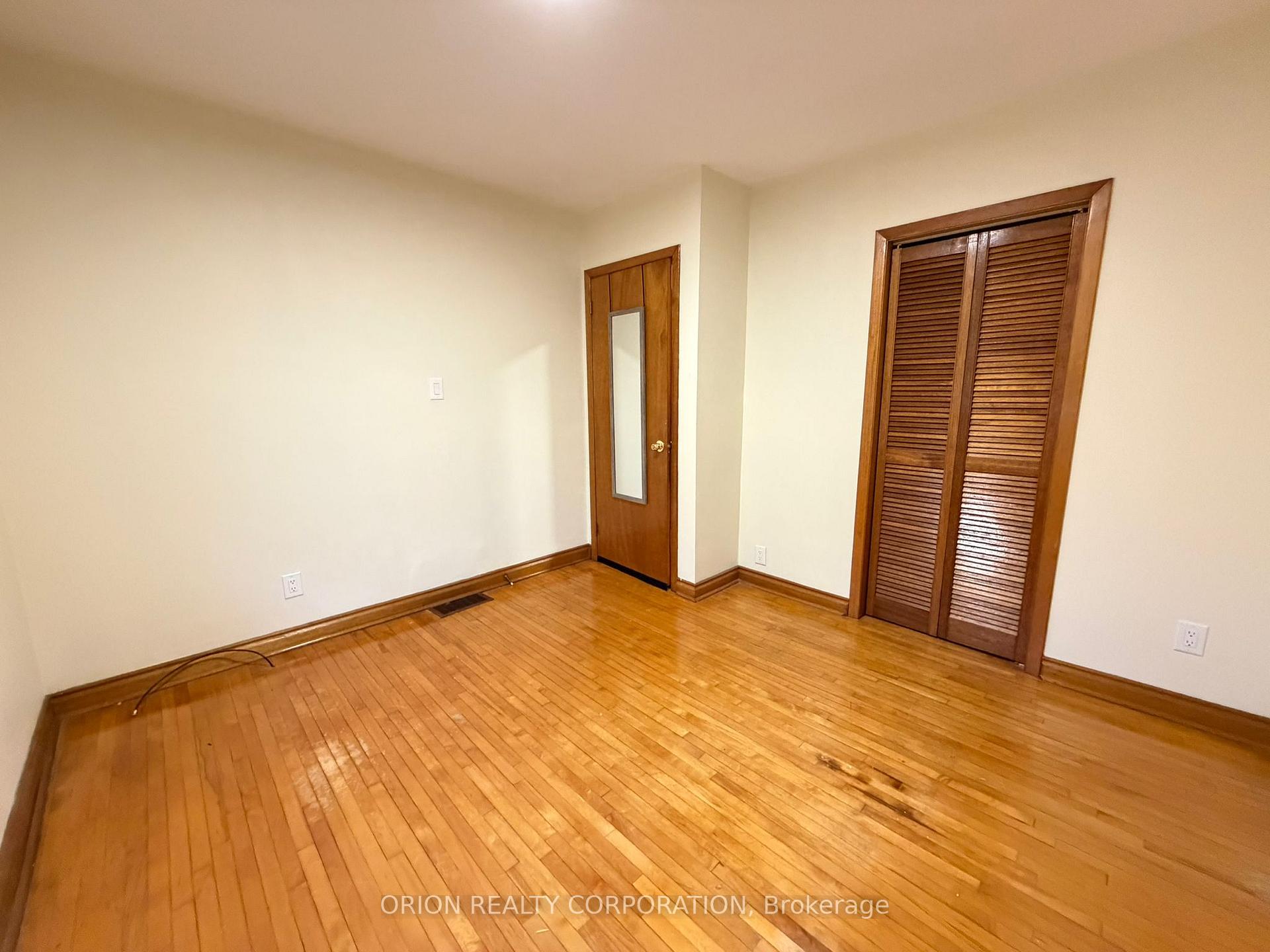 Photo 28 of 3 Romar Crescent, North York, Yorkdale-Glen Park — HOMEH
