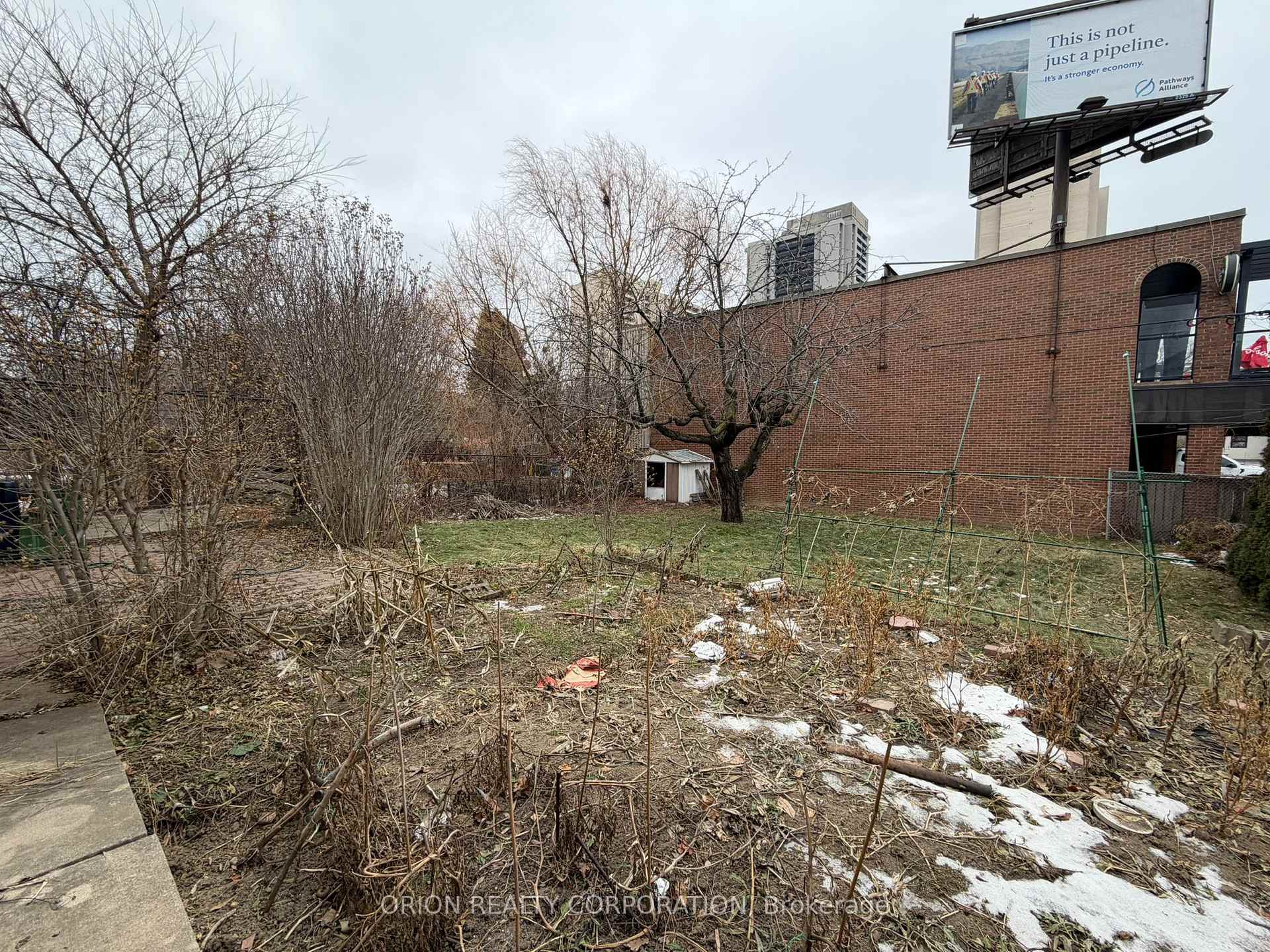 Photo 38 of 3 Romar Crescent, North York, Yorkdale-Glen Park — HOMEH
