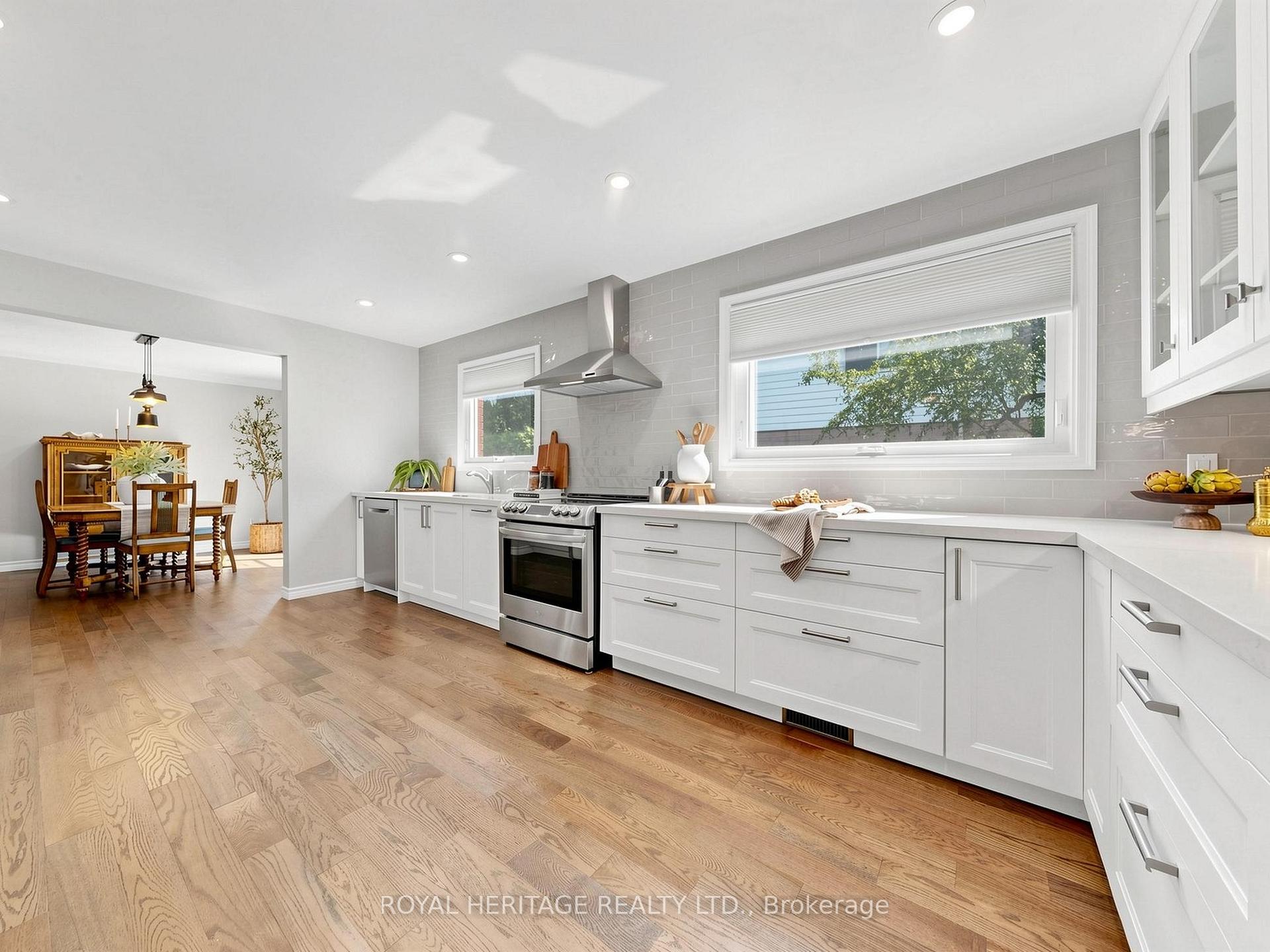 Photo 11 of 1015 Lavender Court, Oshawa, Centennial — HOMEH