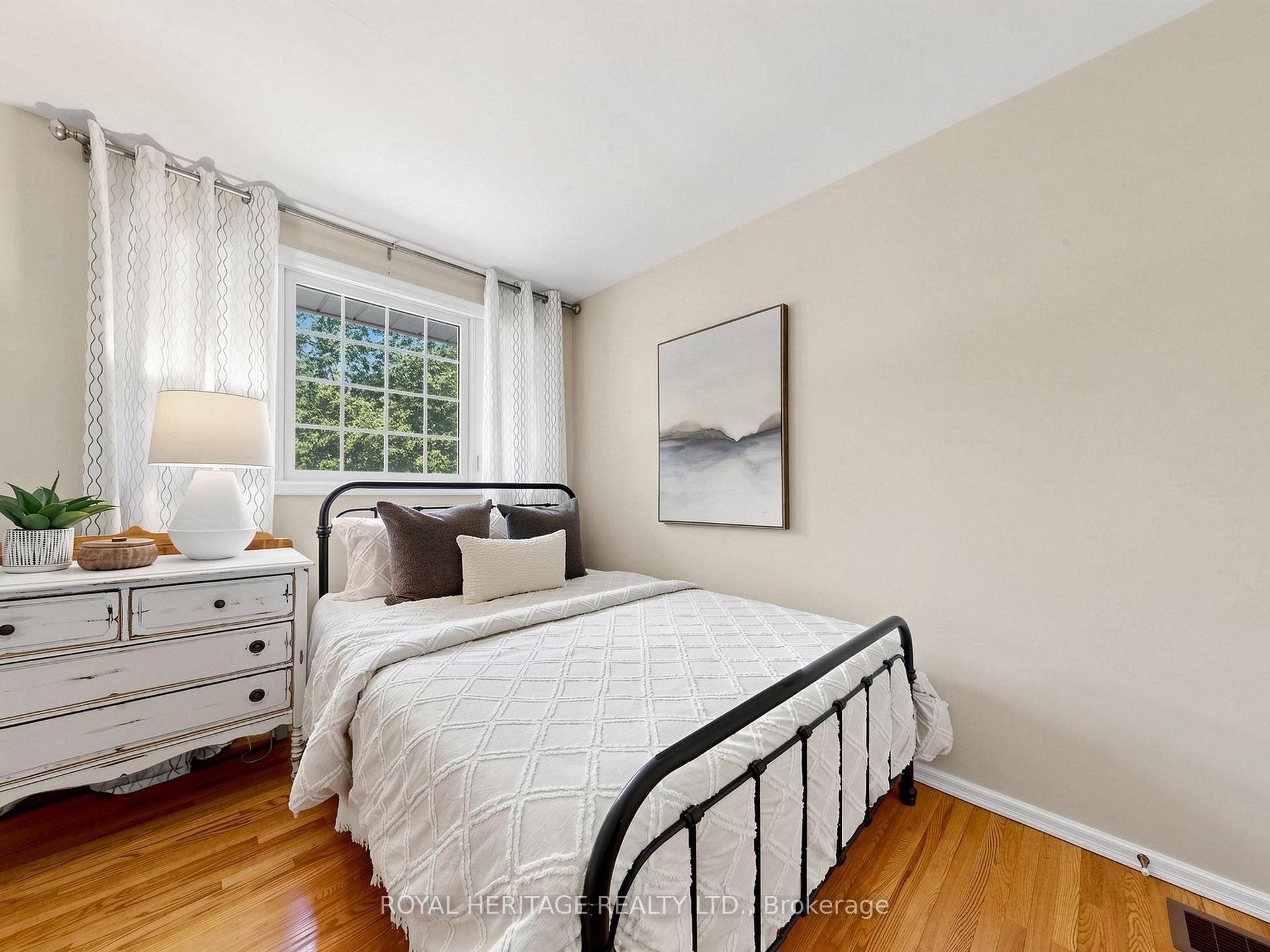 Photo 30 of 1015 Lavender Court, Oshawa, Centennial — HOMEH