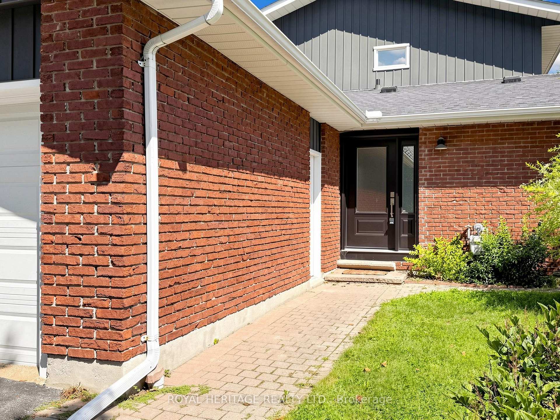 Photo 40 of 1015 Lavender Court, Oshawa, Centennial — HOMEH
