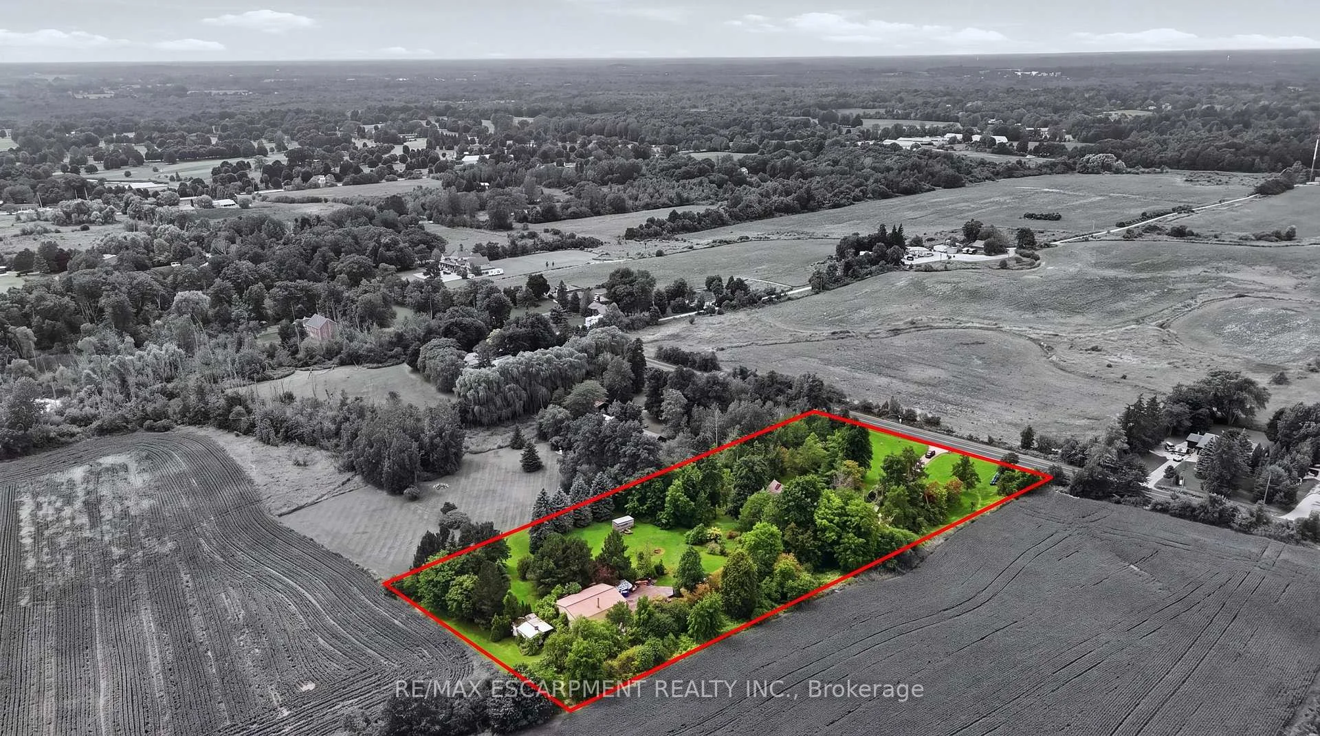 Photo 7 of 2210 1 Sideroad, Burlington, Orchard — HOMEH