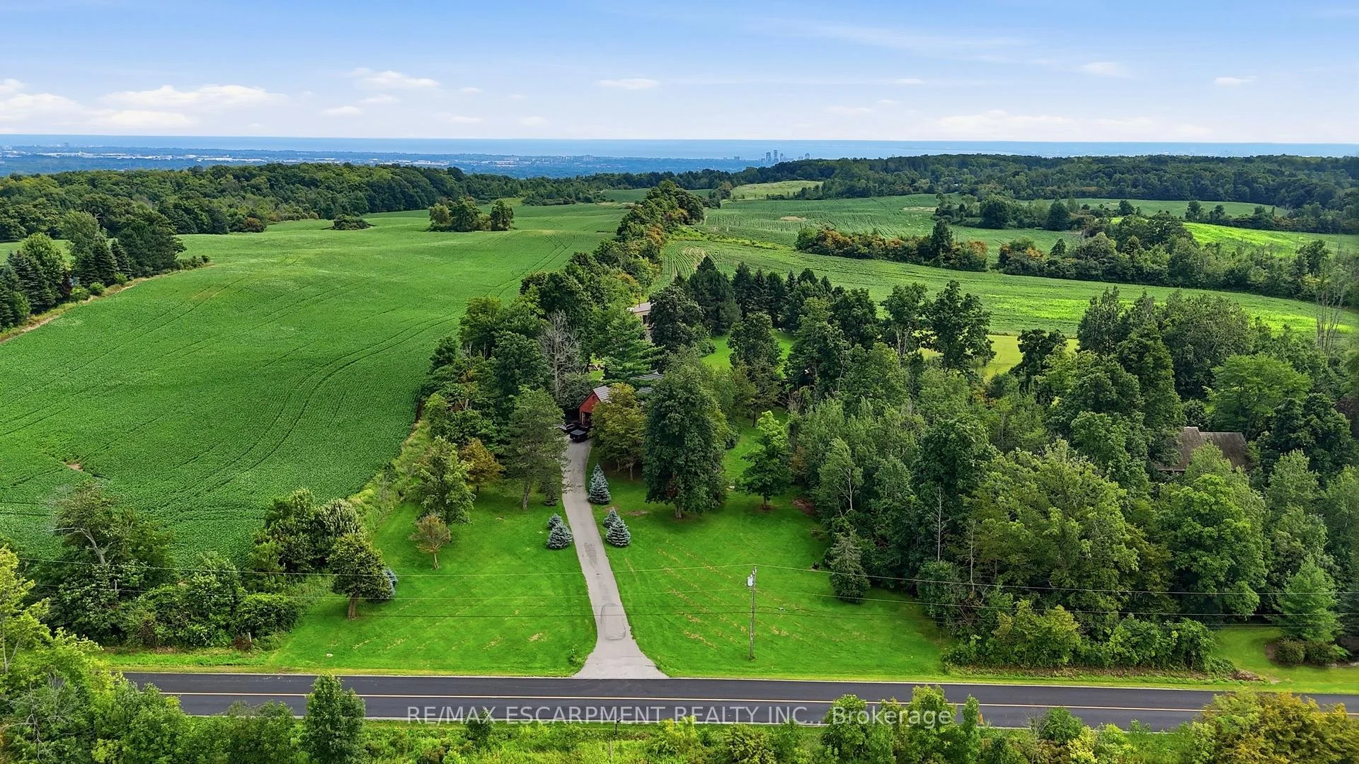 Photo 9 of 2210 1 Sideroad, Burlington, Orchard — HOMEH