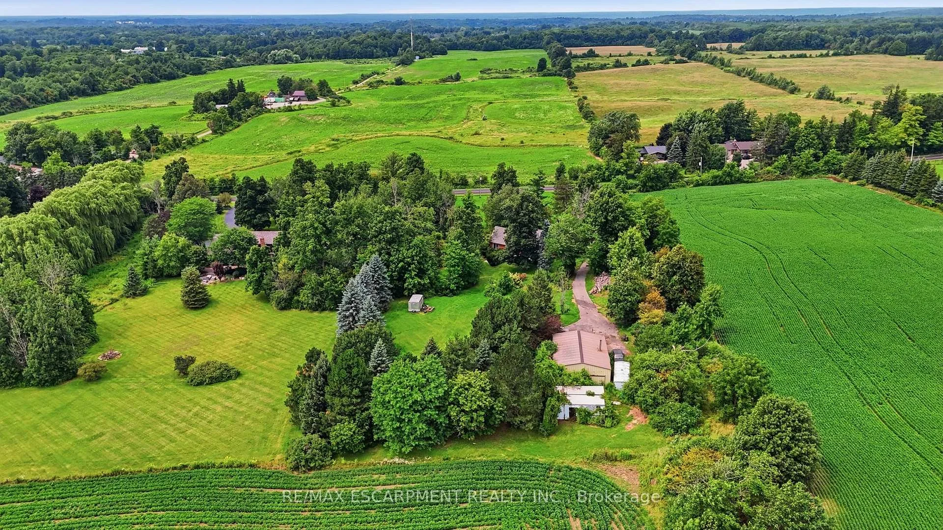 Photo 16 of 2210 1 Sideroad, Burlington, Orchard — HOMEH