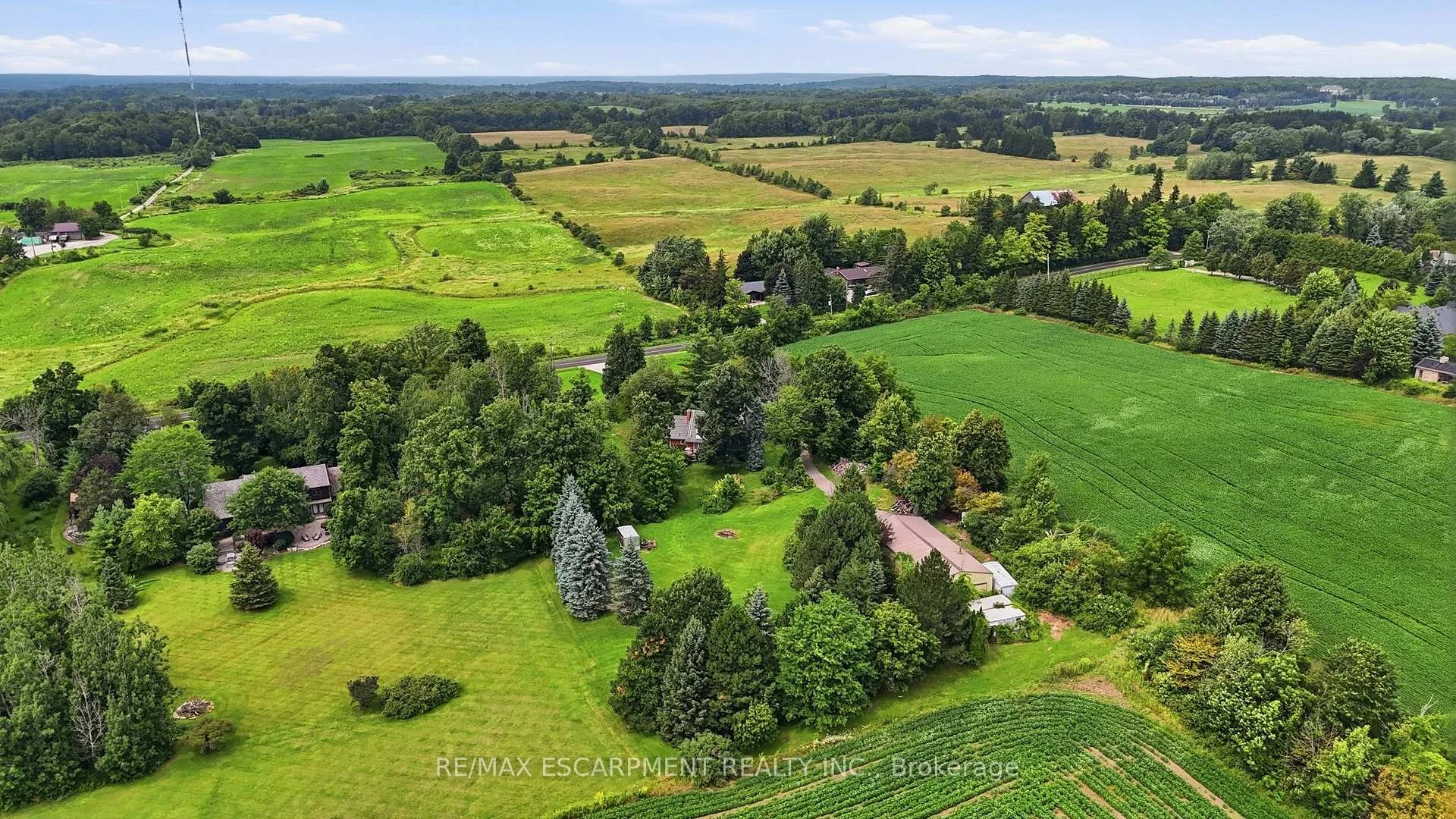 Photo 17 of 2210 1 Sideroad, Burlington, Orchard — HOMEH