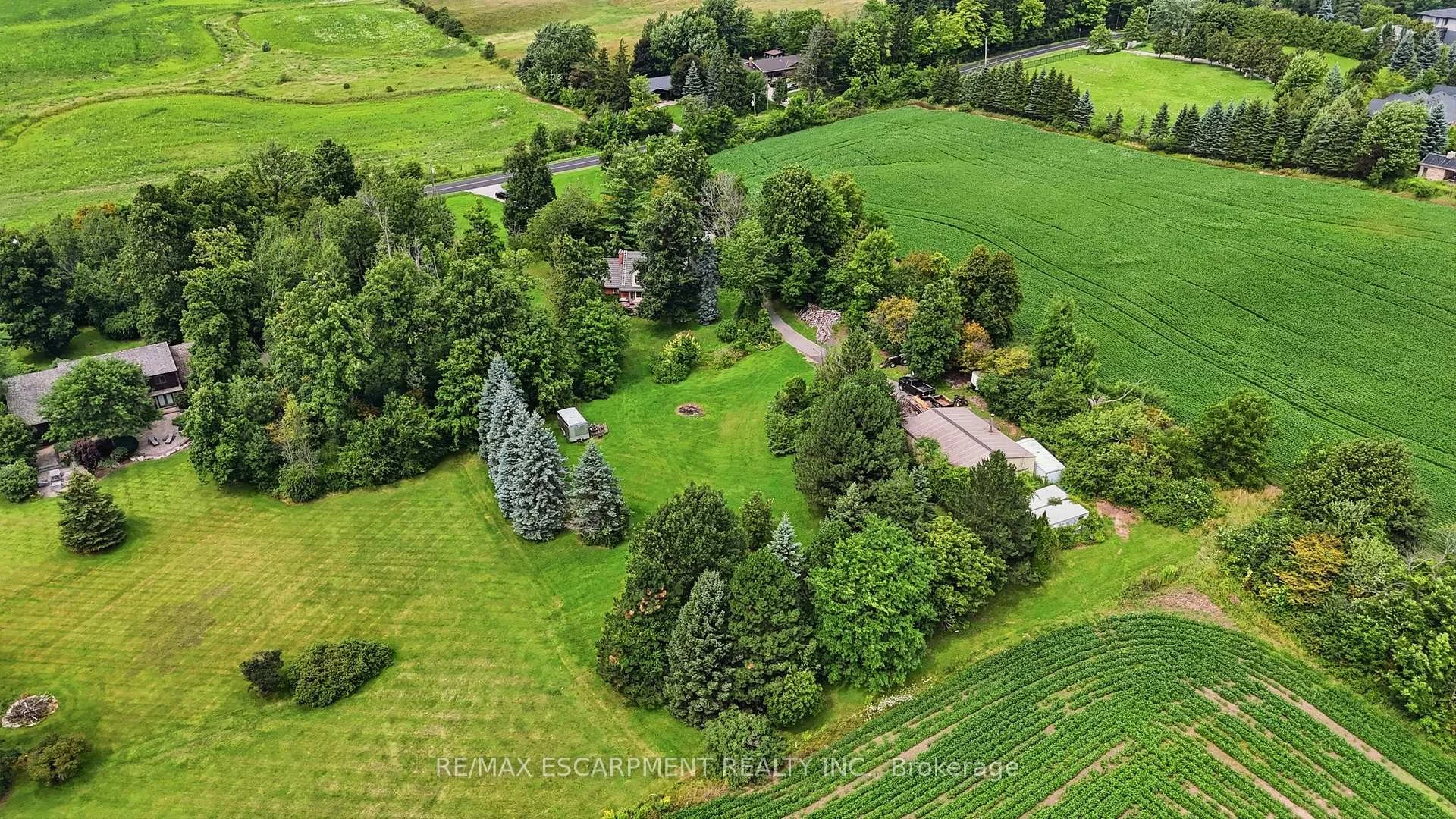 Photo 18 of 2210 1 Sideroad, Burlington, Orchard — HOMEH