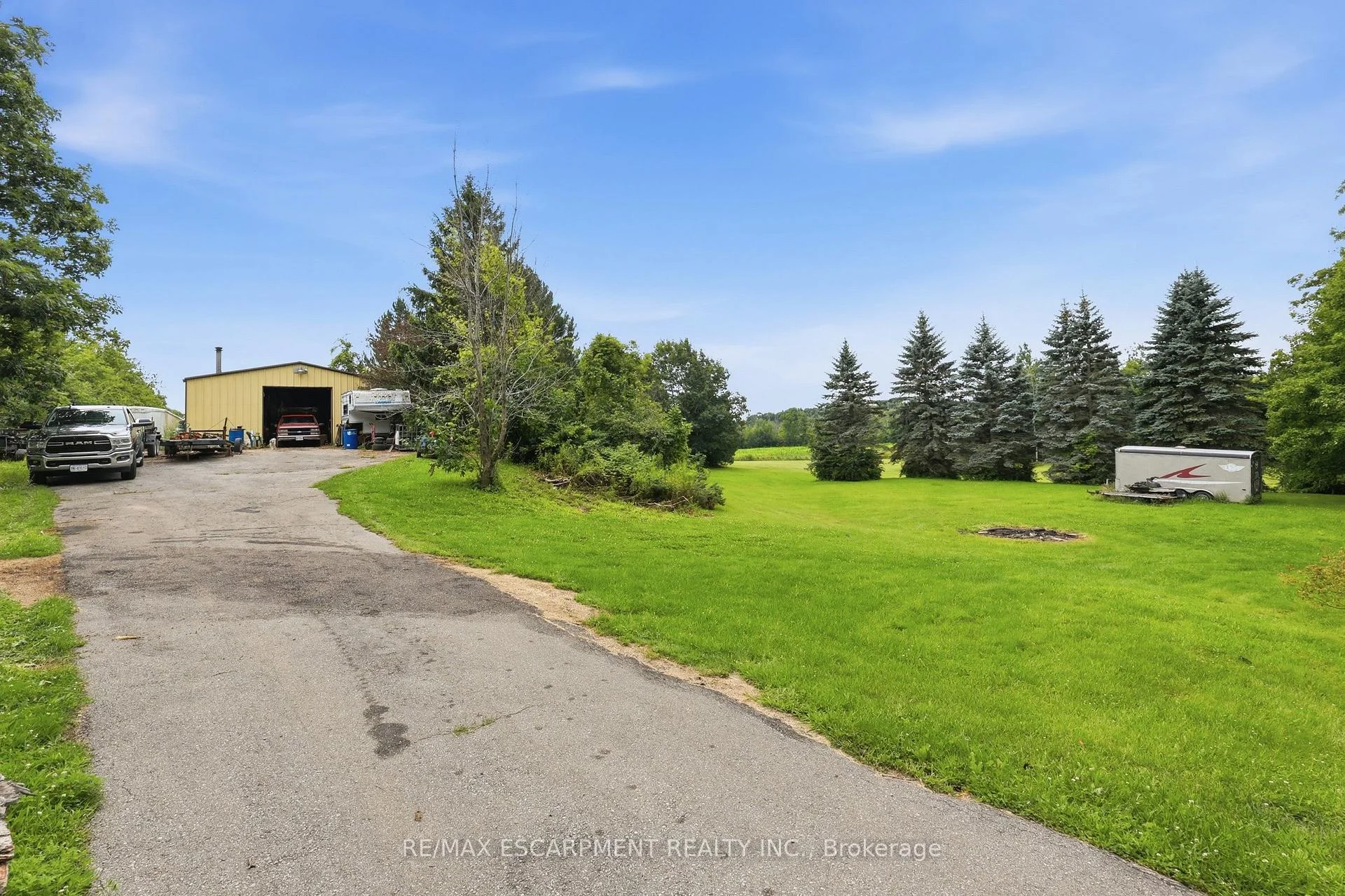 Photo 33 of 2210 1 Sideroad, Burlington, Orchard — HOMEH