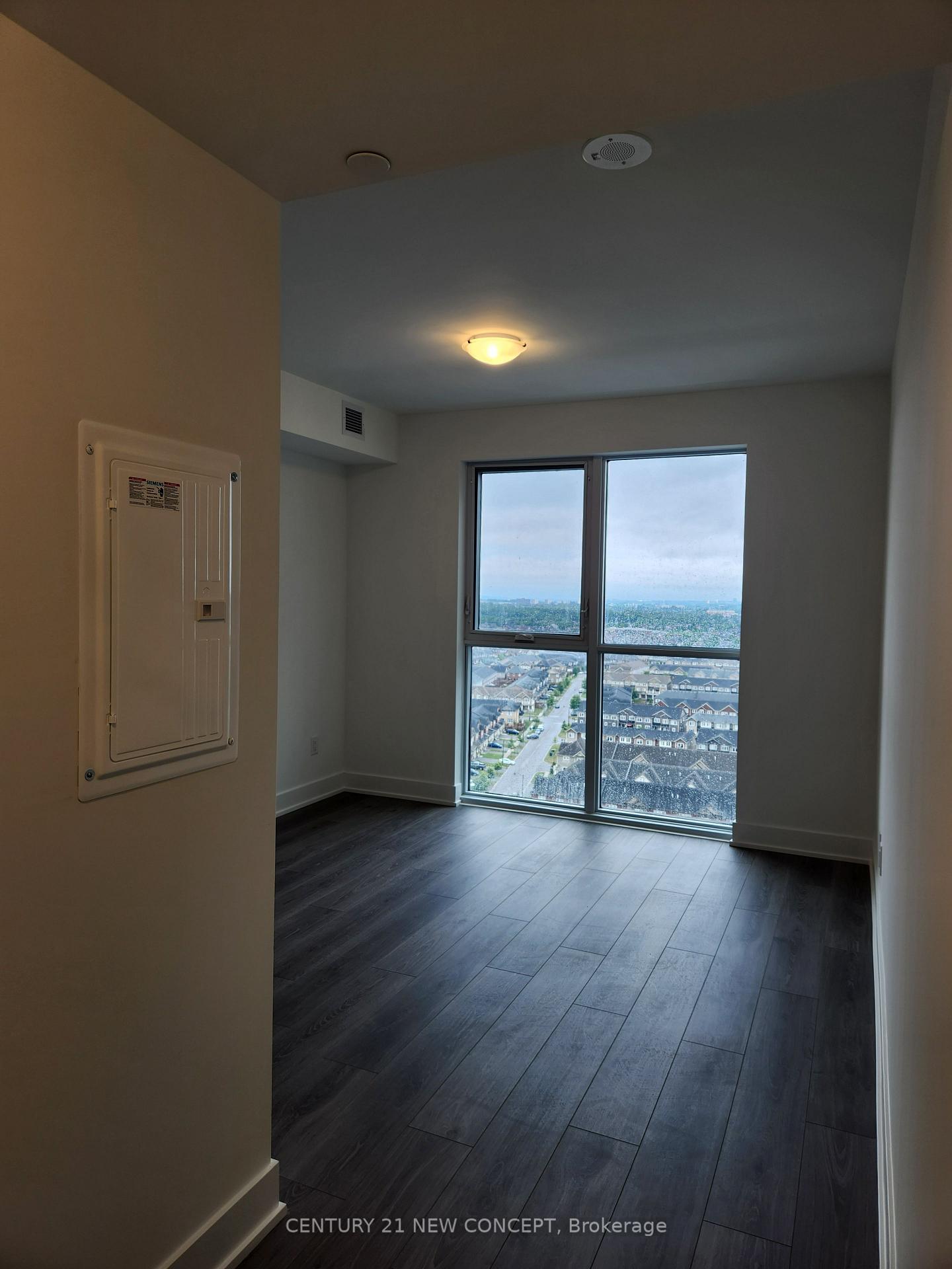 Photo 3 of Unit 1824, 2545 Simcoe St. Street N, Oshawa, Windfields — HOMEH