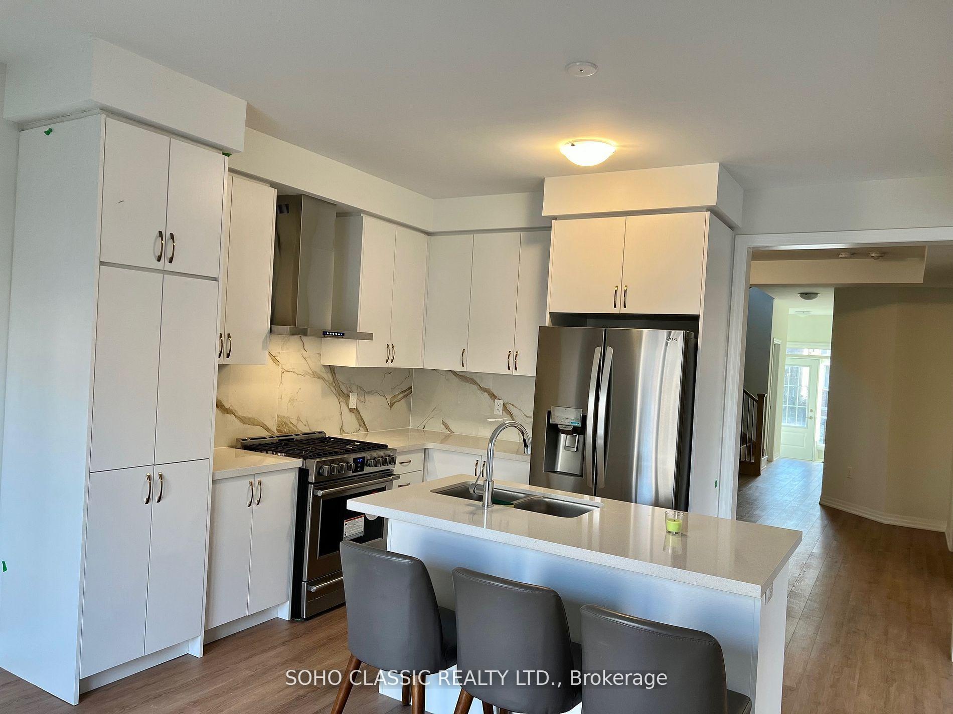 Photo 27 of 19 Connell Drive, Georgina, Keswick North — HOMEH
