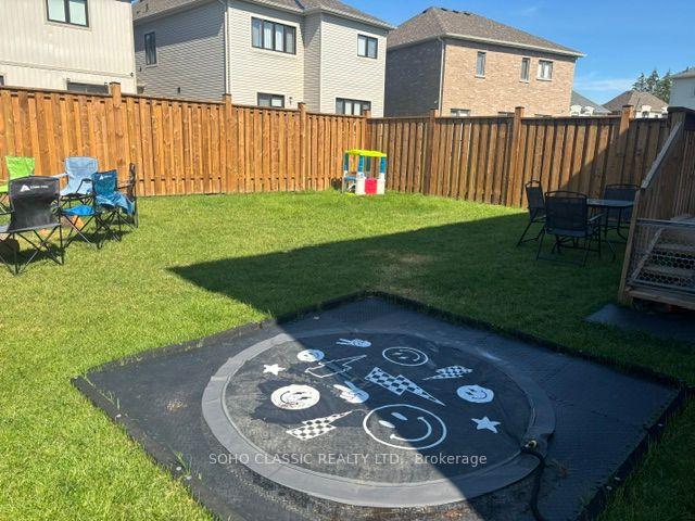 Photo 33 of 19 Connell Drive, Georgina, Keswick North — HOMEH