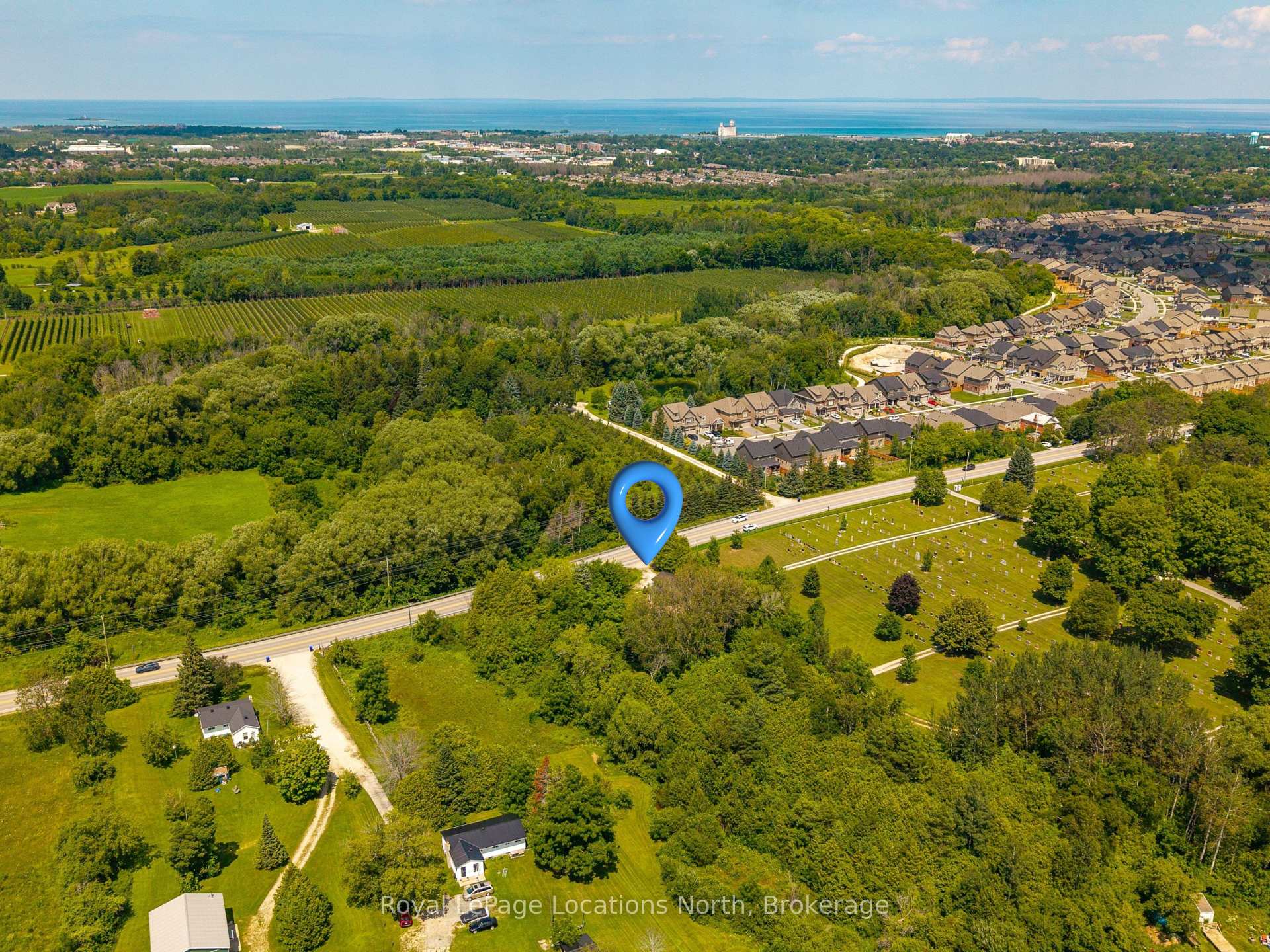 Photo 5 of 8081 Poplar Side Road, Clearview, Rural Clearview — HOMEH