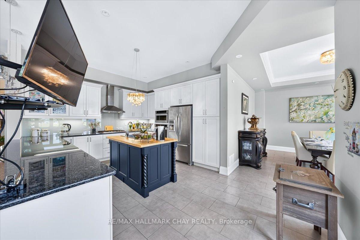 Photo 12 of 665 Park Road, Innisfil, Alcona — HOMEH
